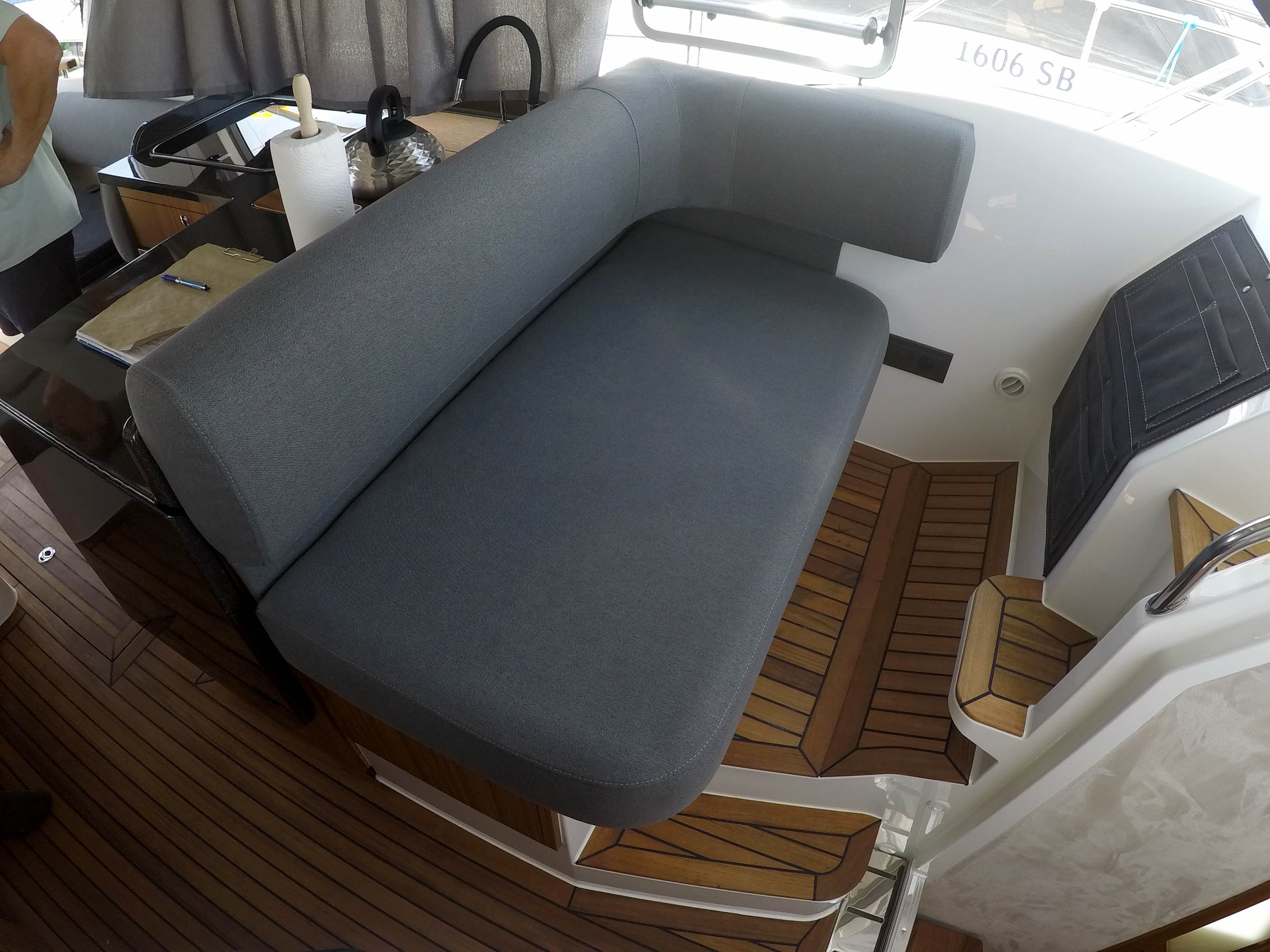 Marex 360 Cabriolet Cruiser - photo 10
