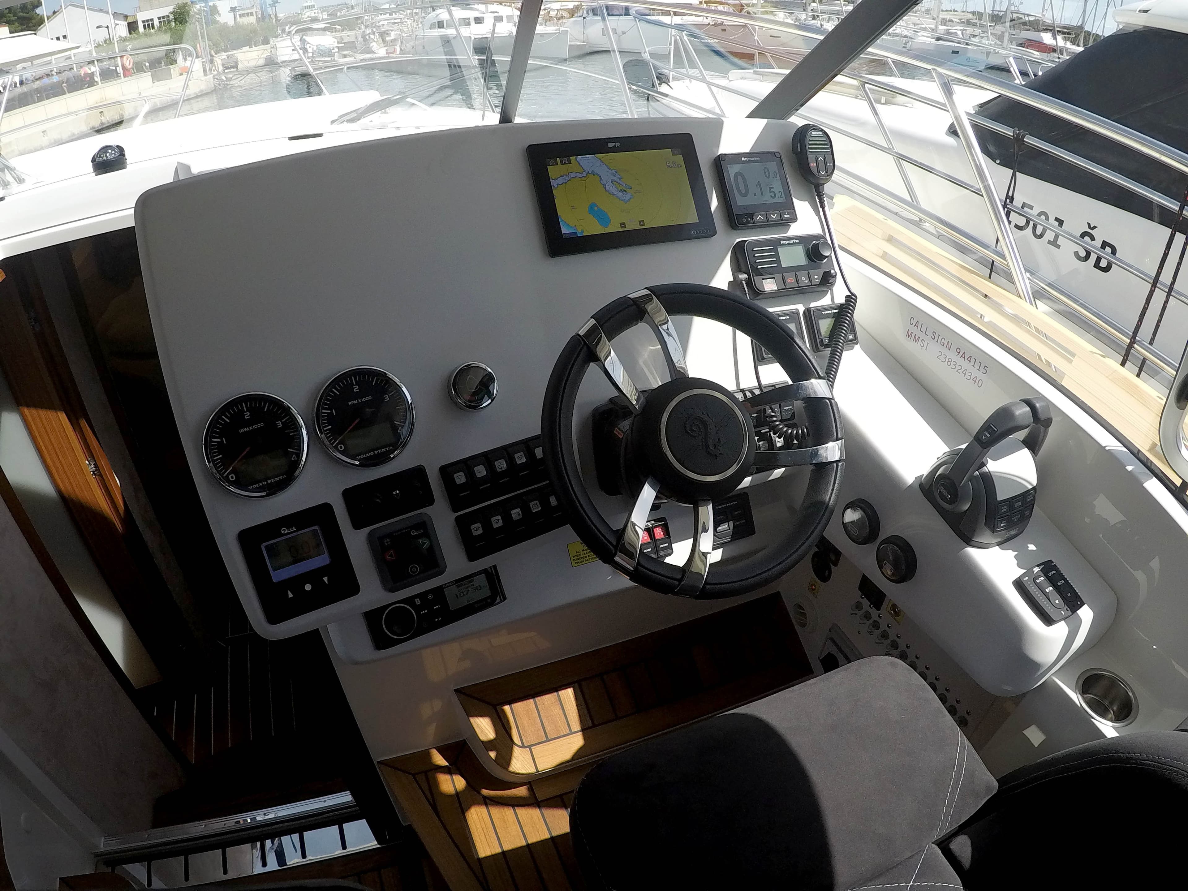 Marex 360 Cabriolet Cruiser - photo 19