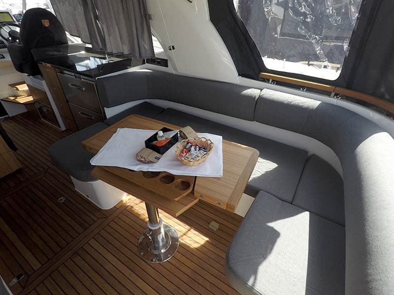 Marex 360 Cabriolet Cruiser - photo 12