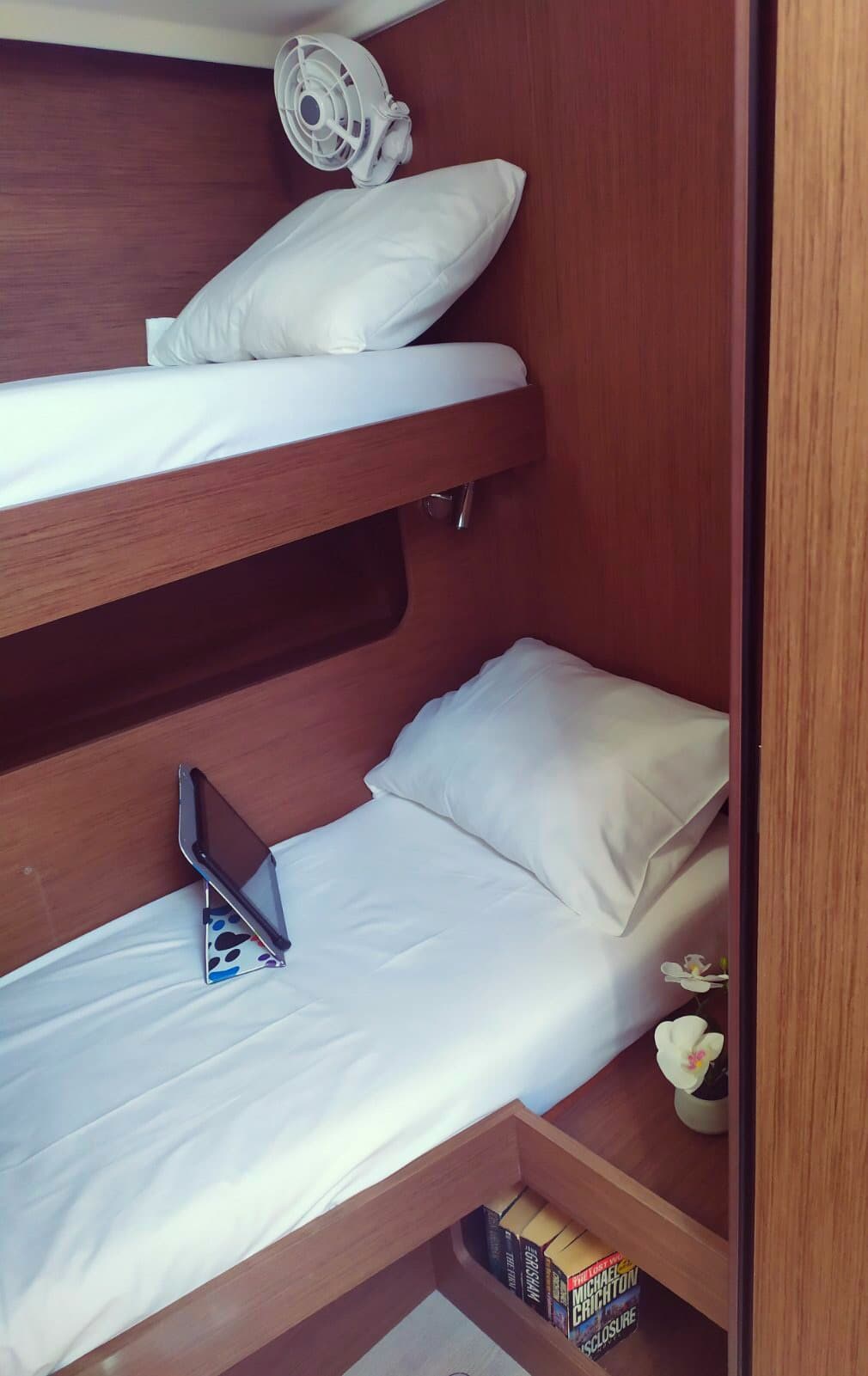 Oceanis 51.1 - photo 25