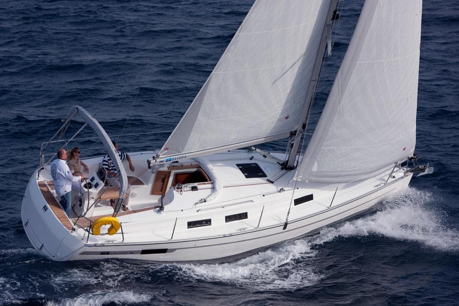Bavaria Cruiser 32 - photo