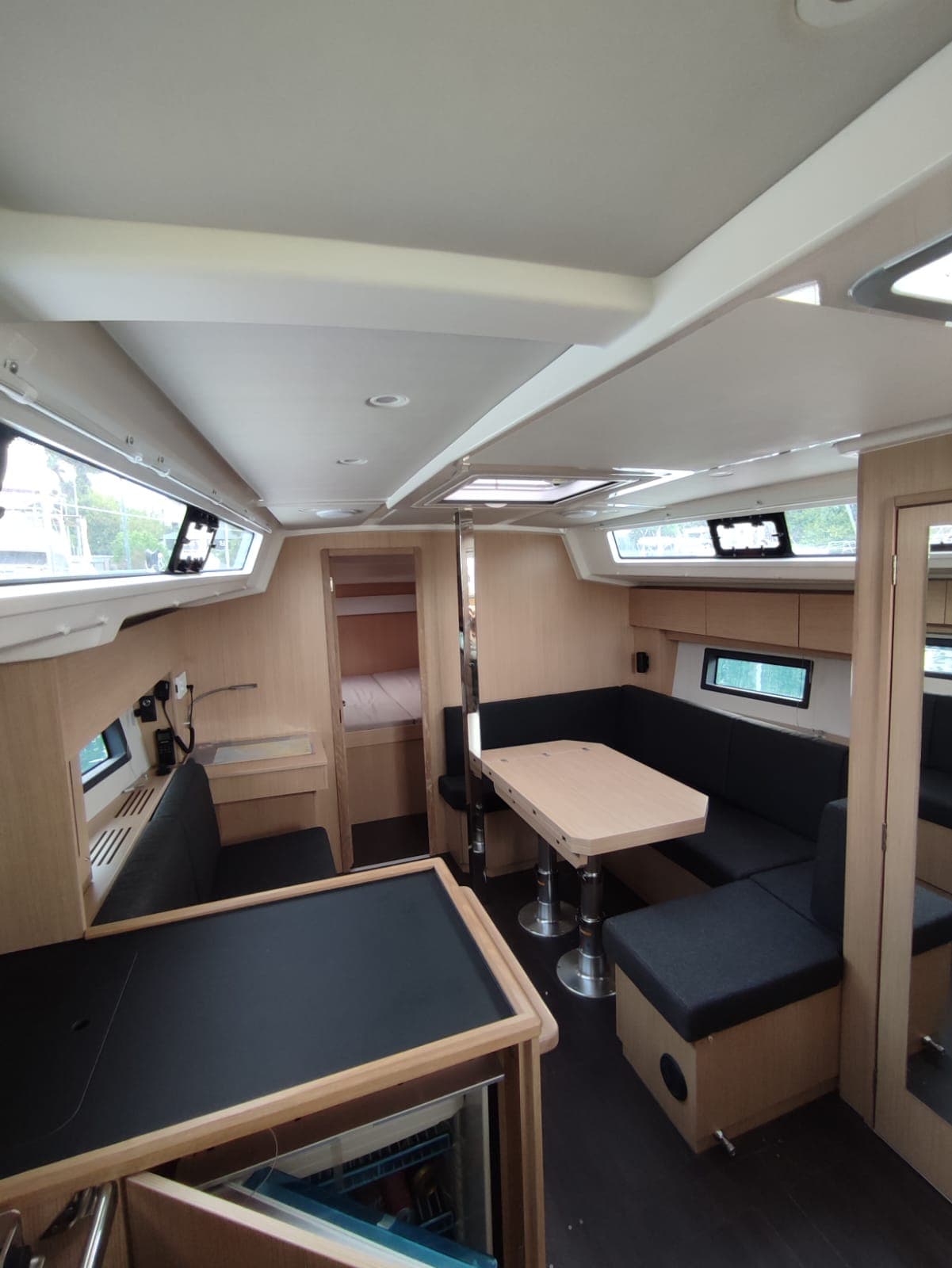 Bavaria C38 - photo 11