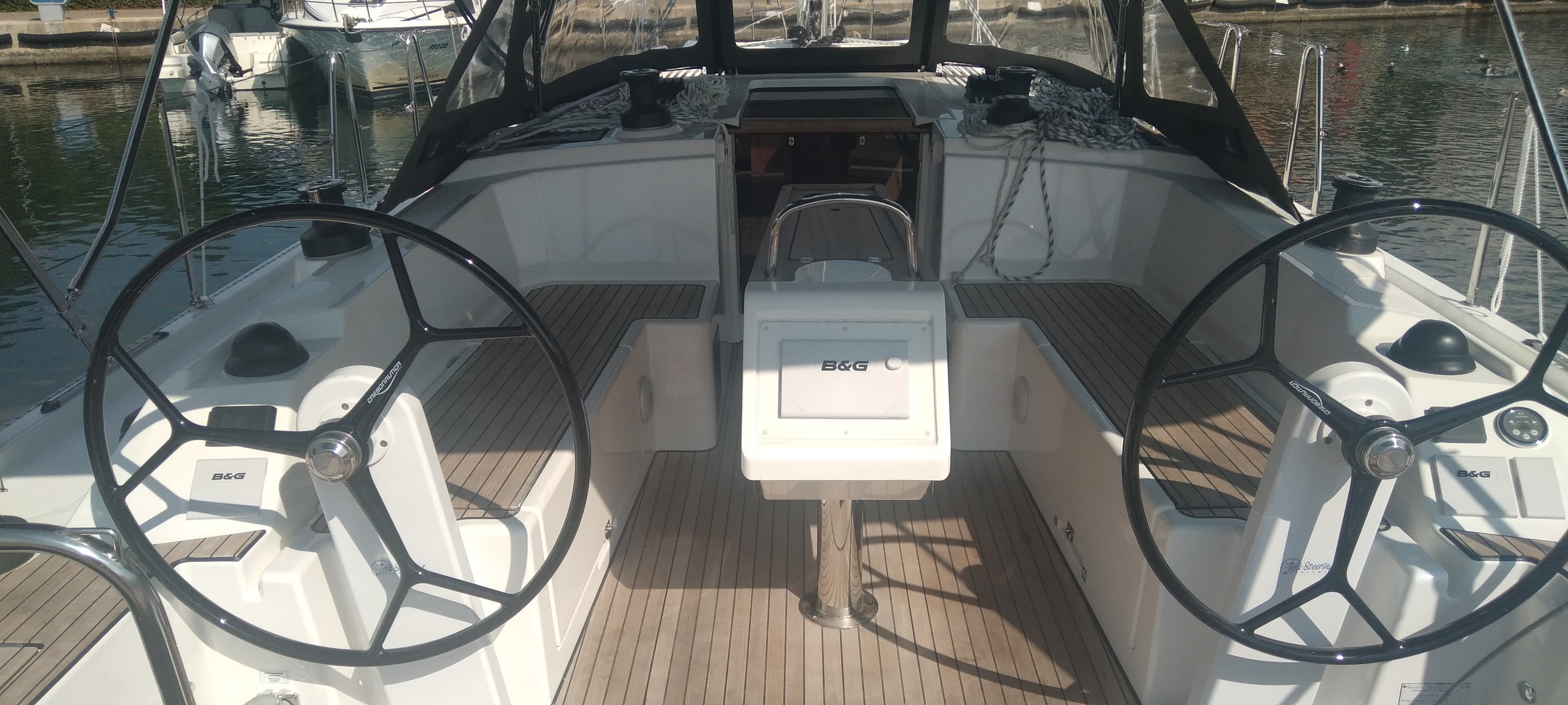 Bavaria C38 - photo 8