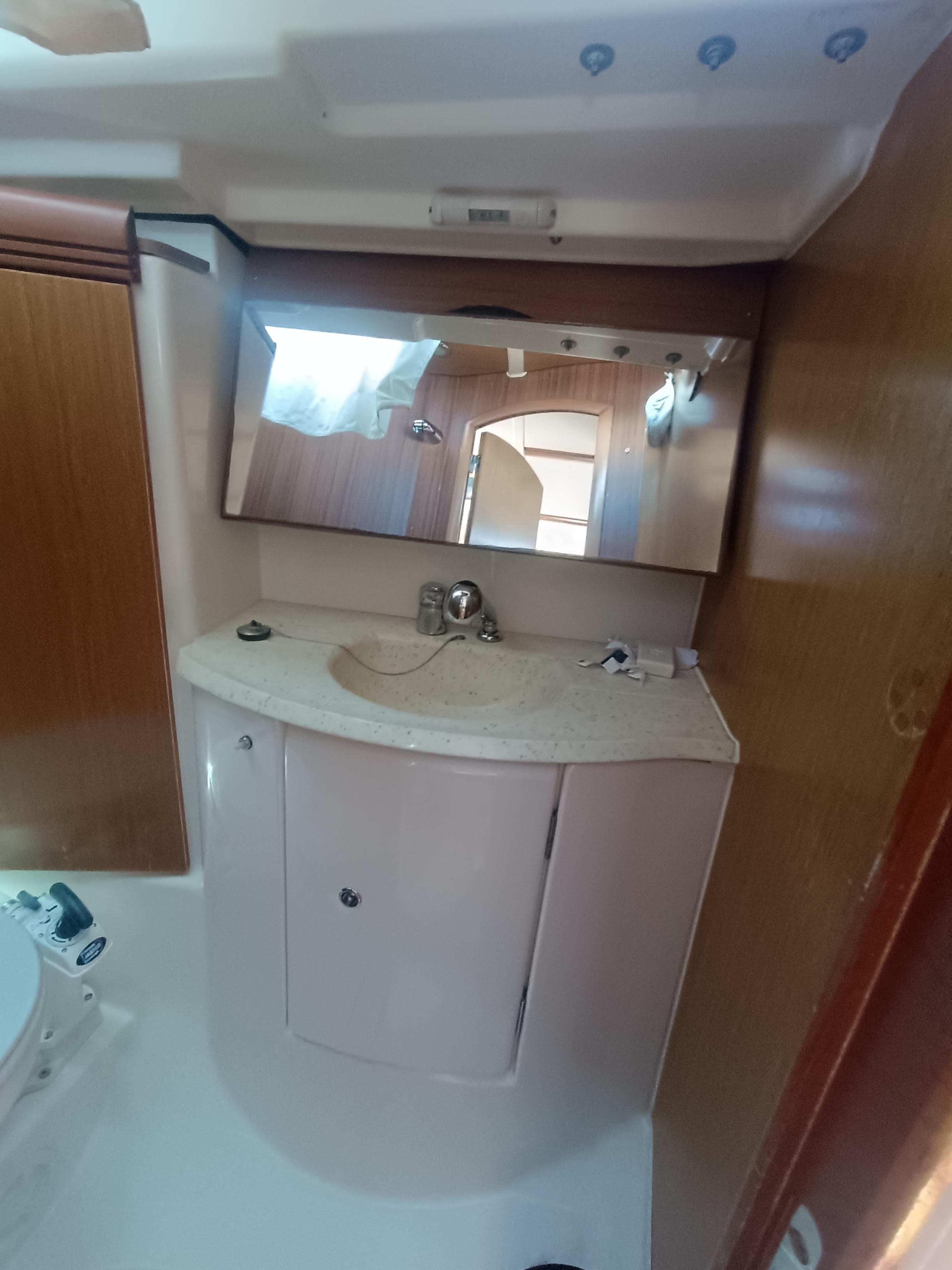 Sun Odyssey 42 i - photo 7