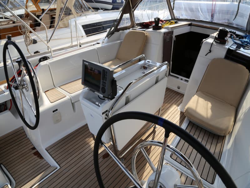 Sun Odyssey 419 - photo 13