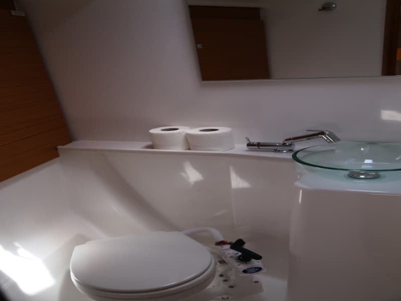 Dufour 460 Grand Large - photo 26