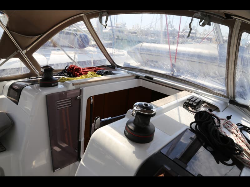 Sun Odyssey 419 - photo 10