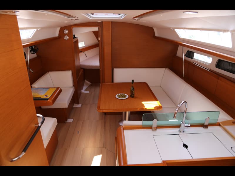 Sun Odyssey 419 - photo 8