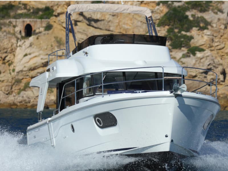 Swift Trawler 35 - photo