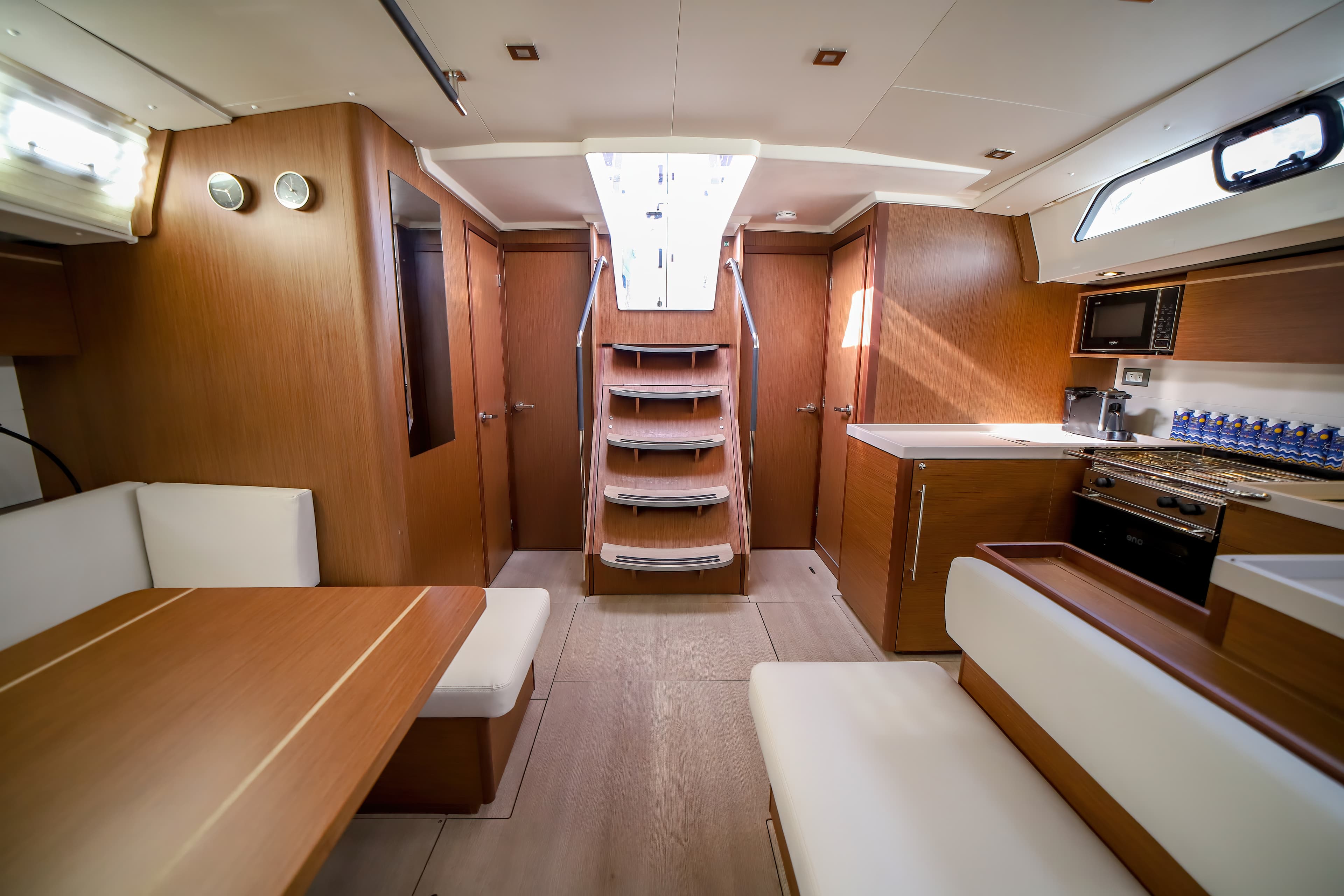 Oceanis 51.1 - photo 17