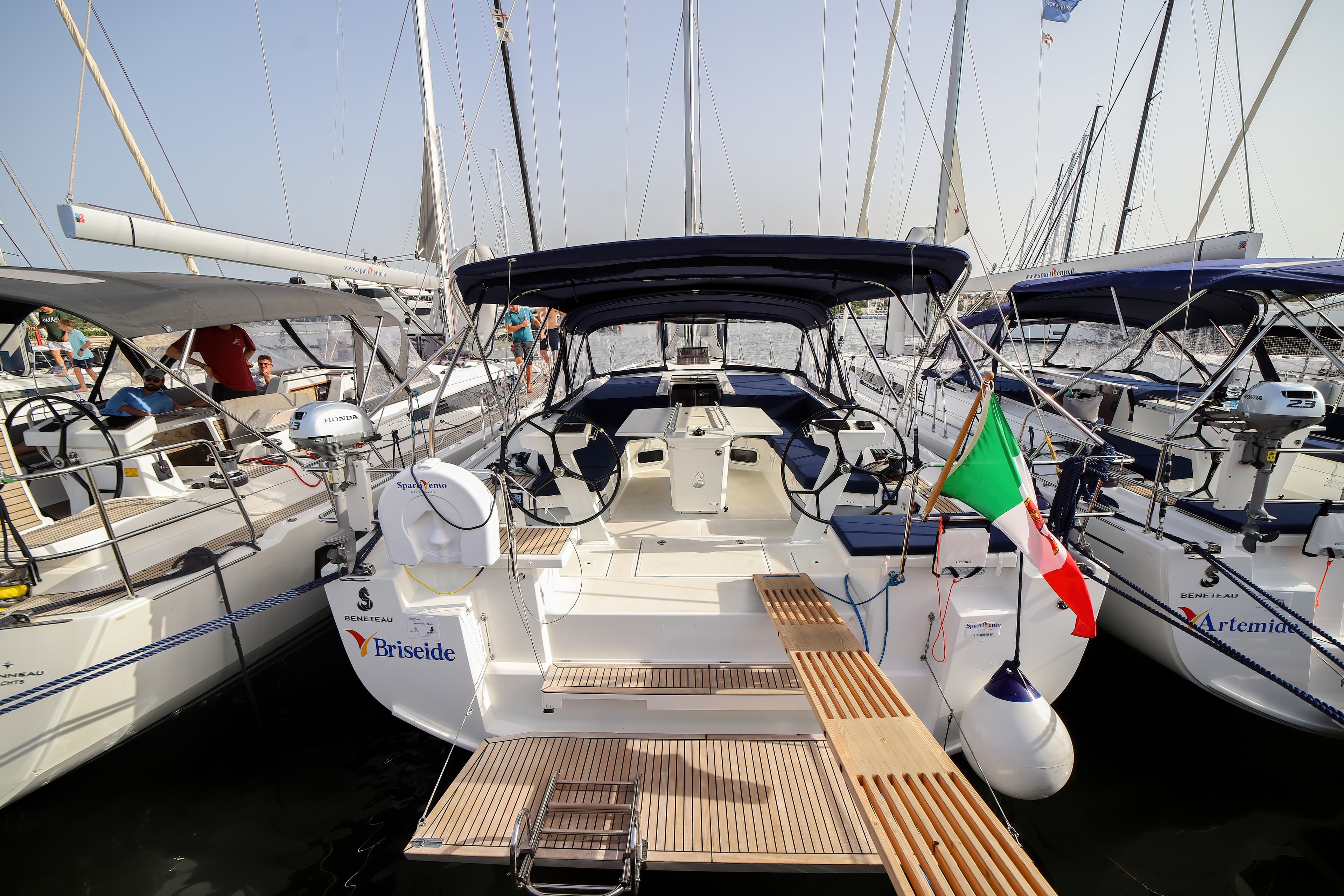 Oceanis 51.1 - photo 19