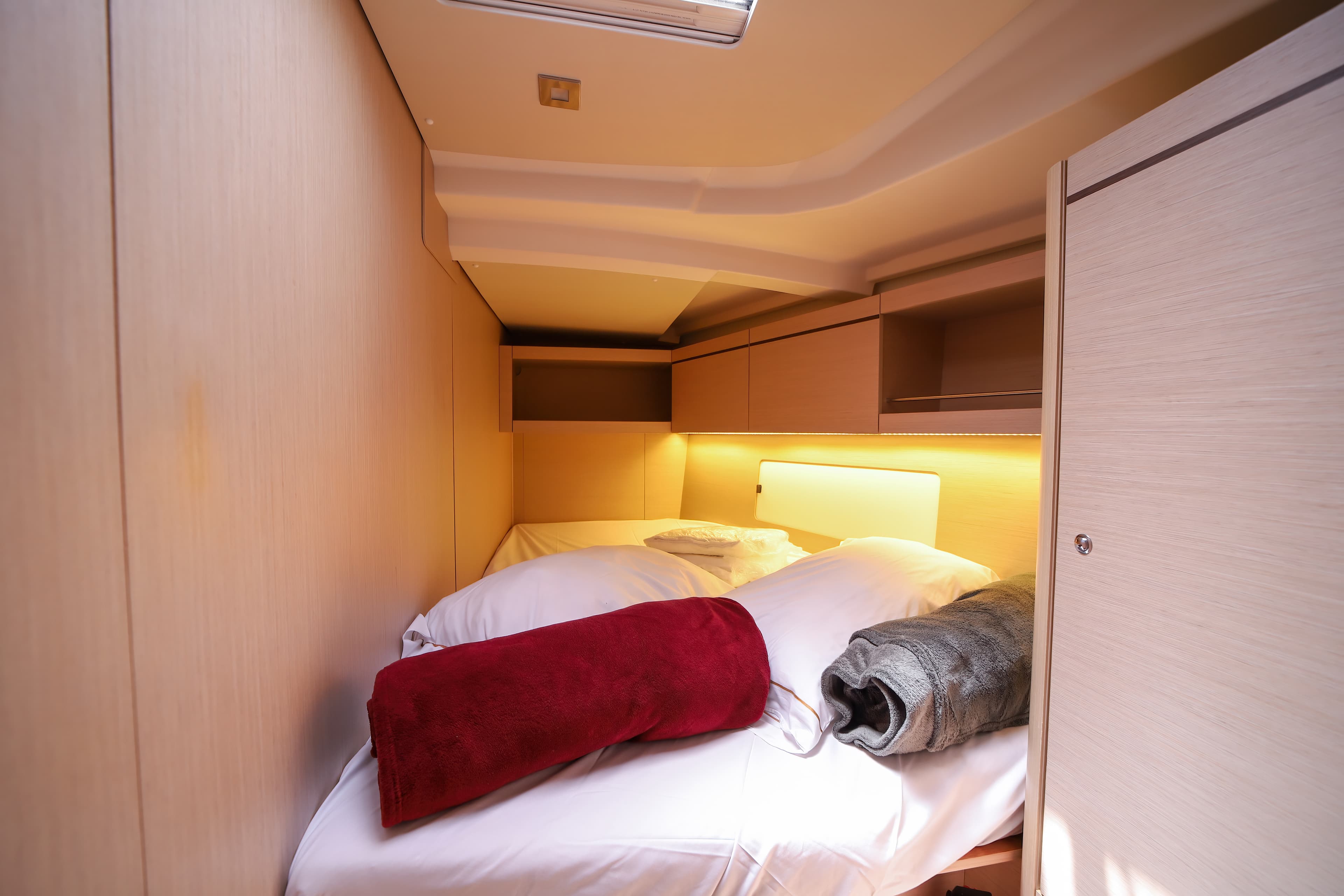 Oceanis 46.1 - photo 16