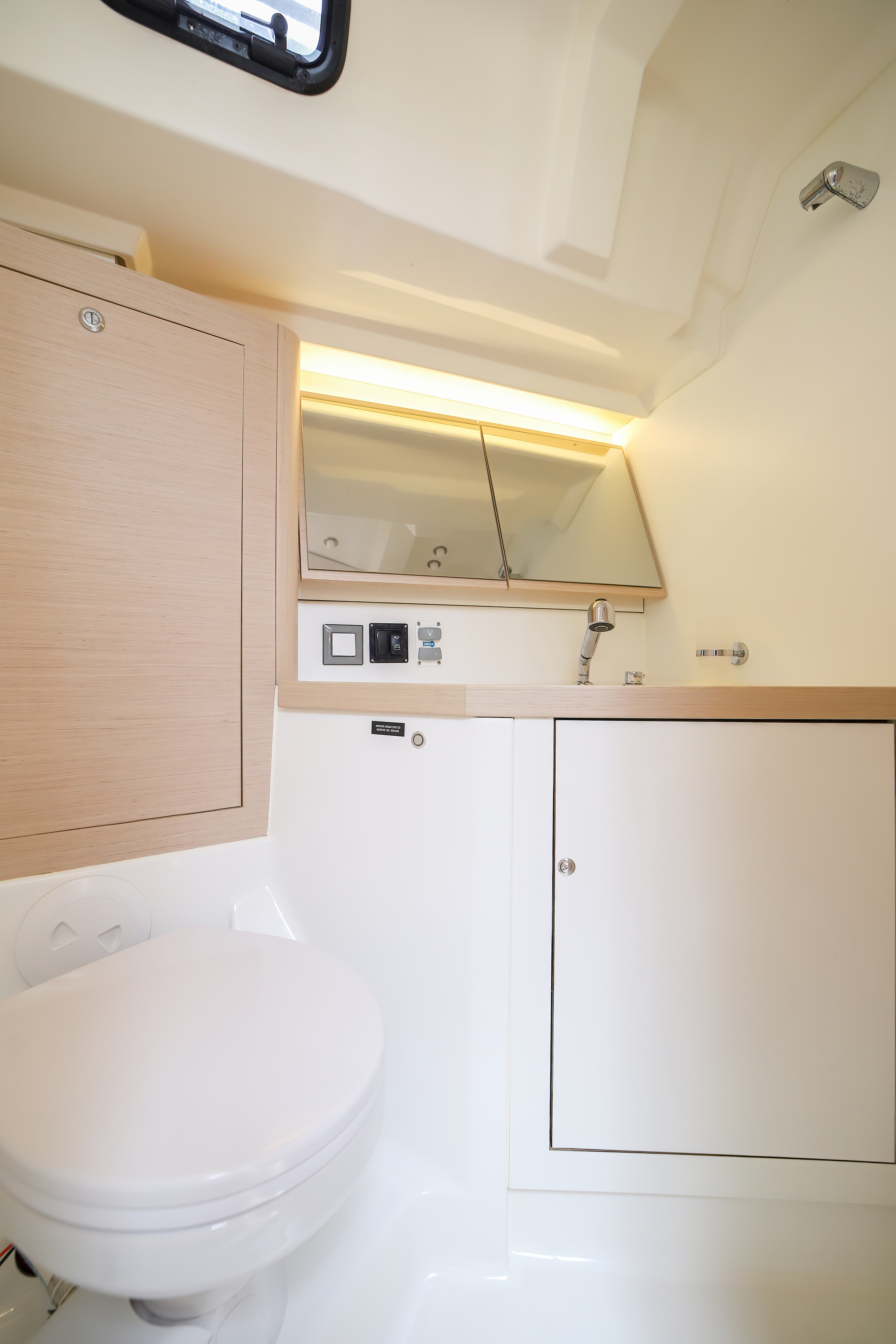 Oceanis 46.1 - photo 20