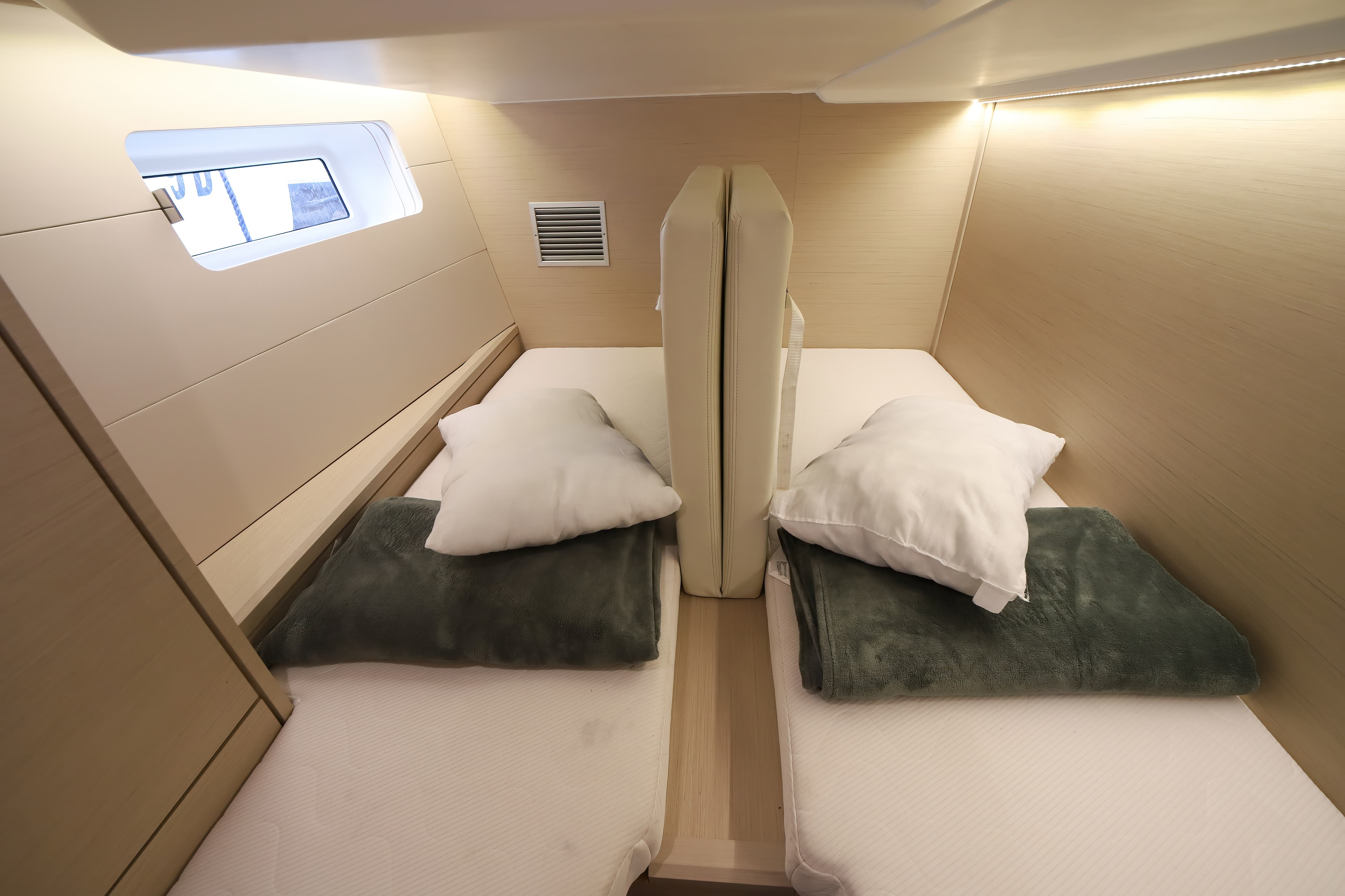 Jeanneau 54 - photo 20