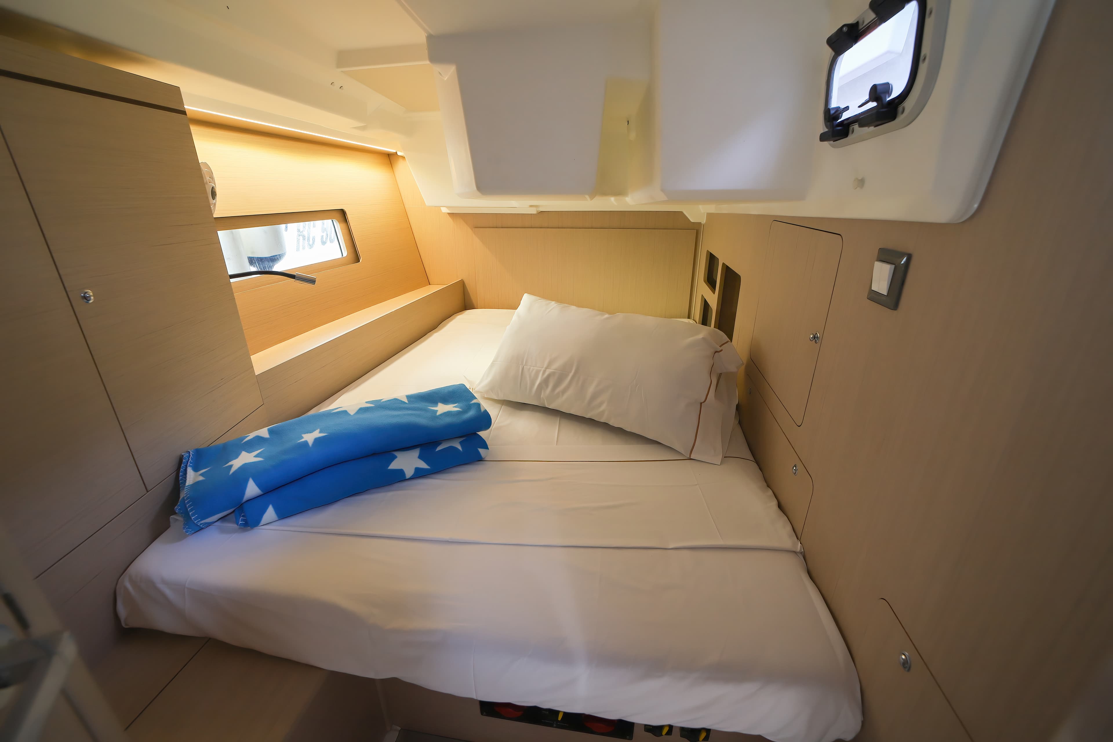 Oceanis 46.1 - photo 10