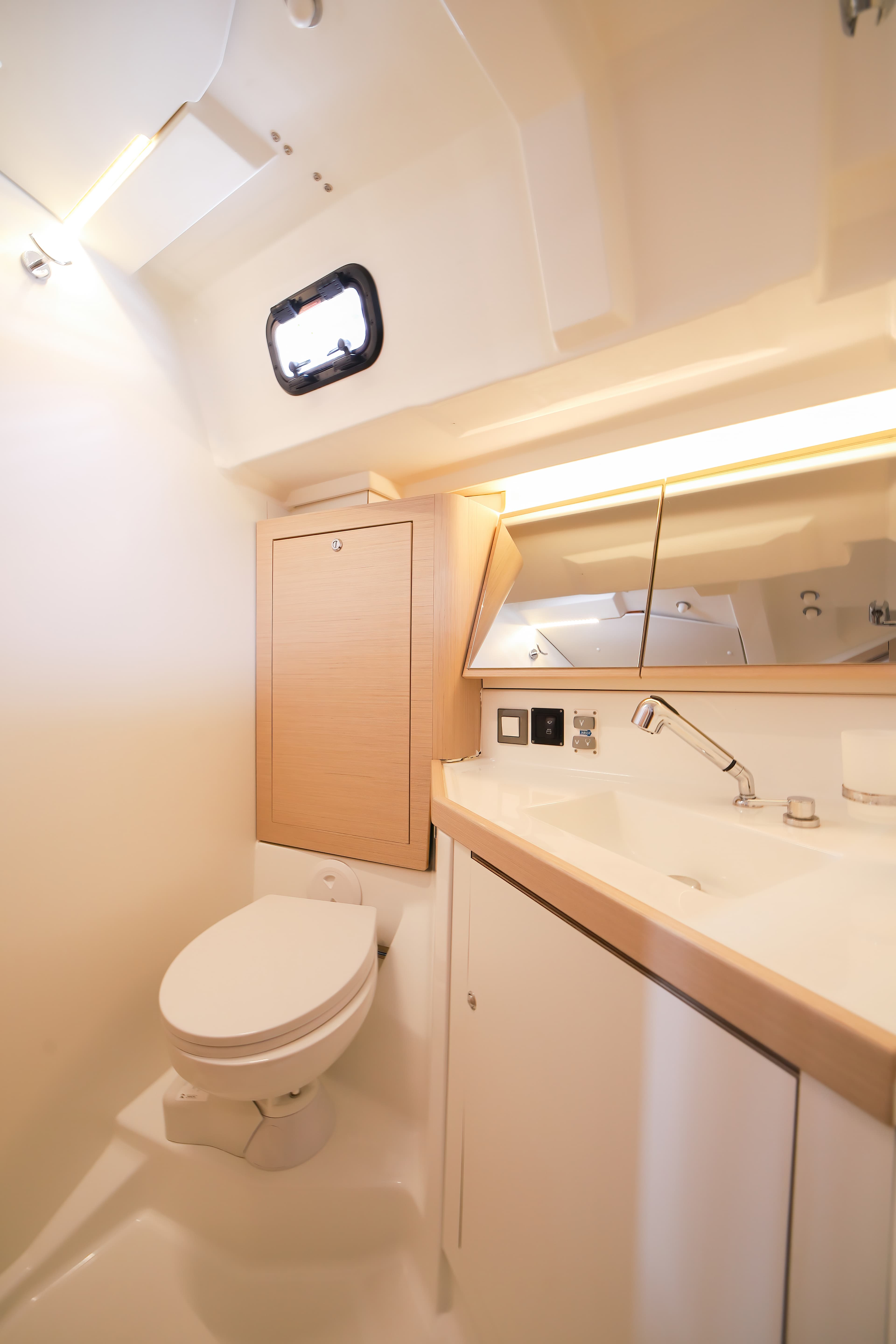 Oceanis 46.1 - photo 13