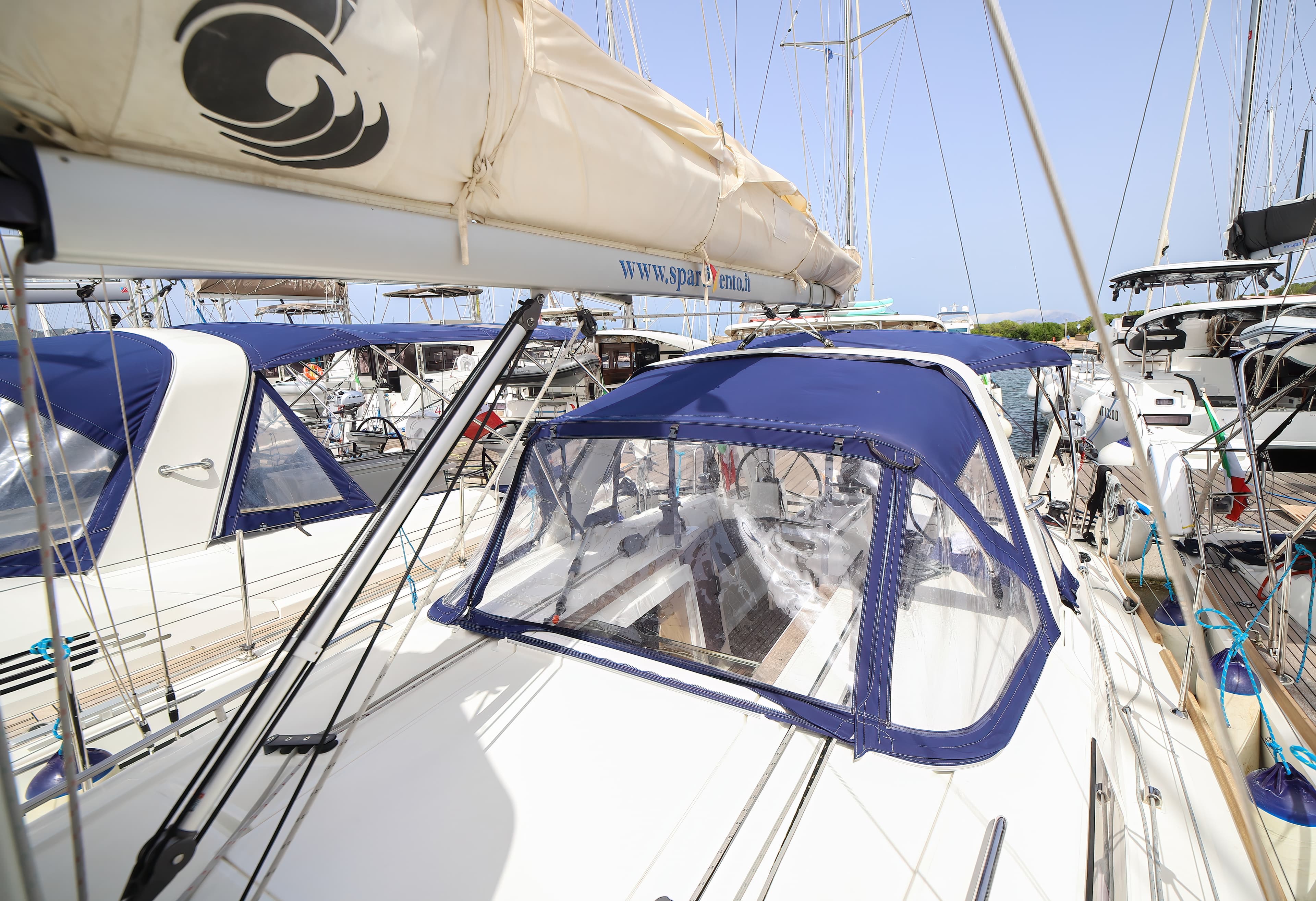 Oceanis 35.1 - photo 16