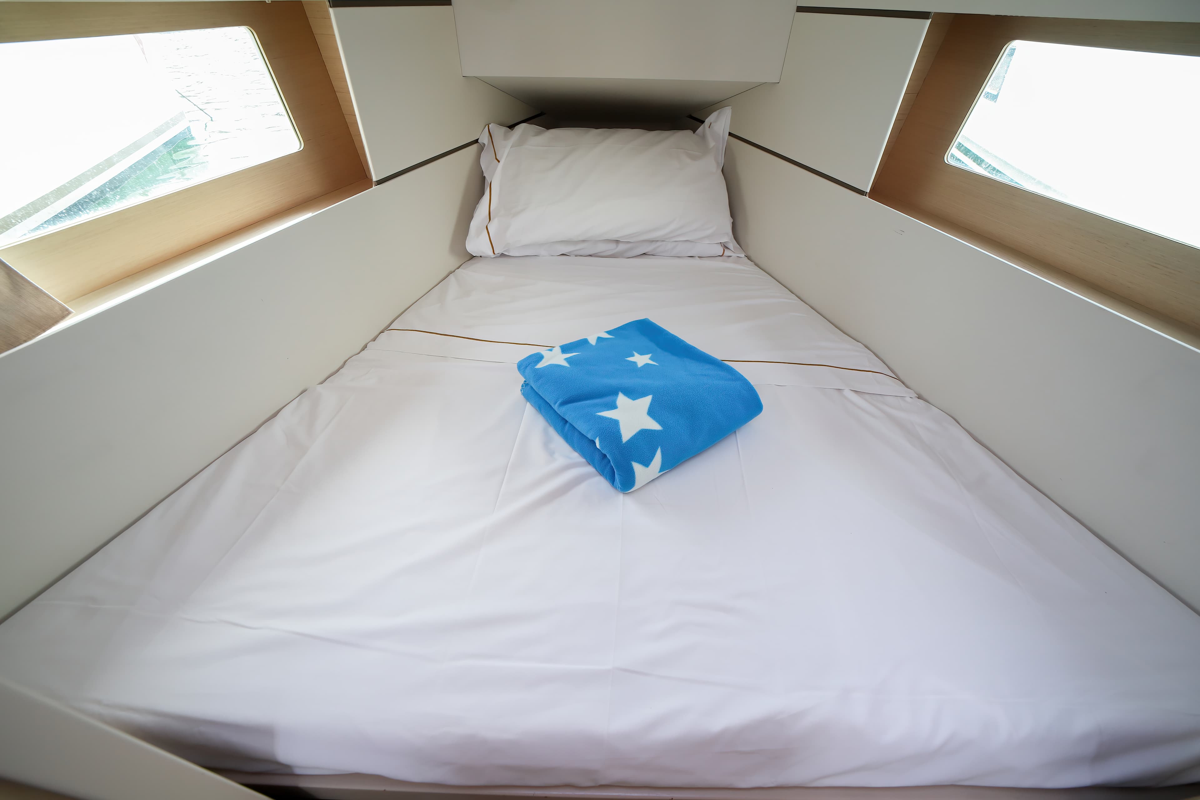 Oceanis 35.1 - photo 7