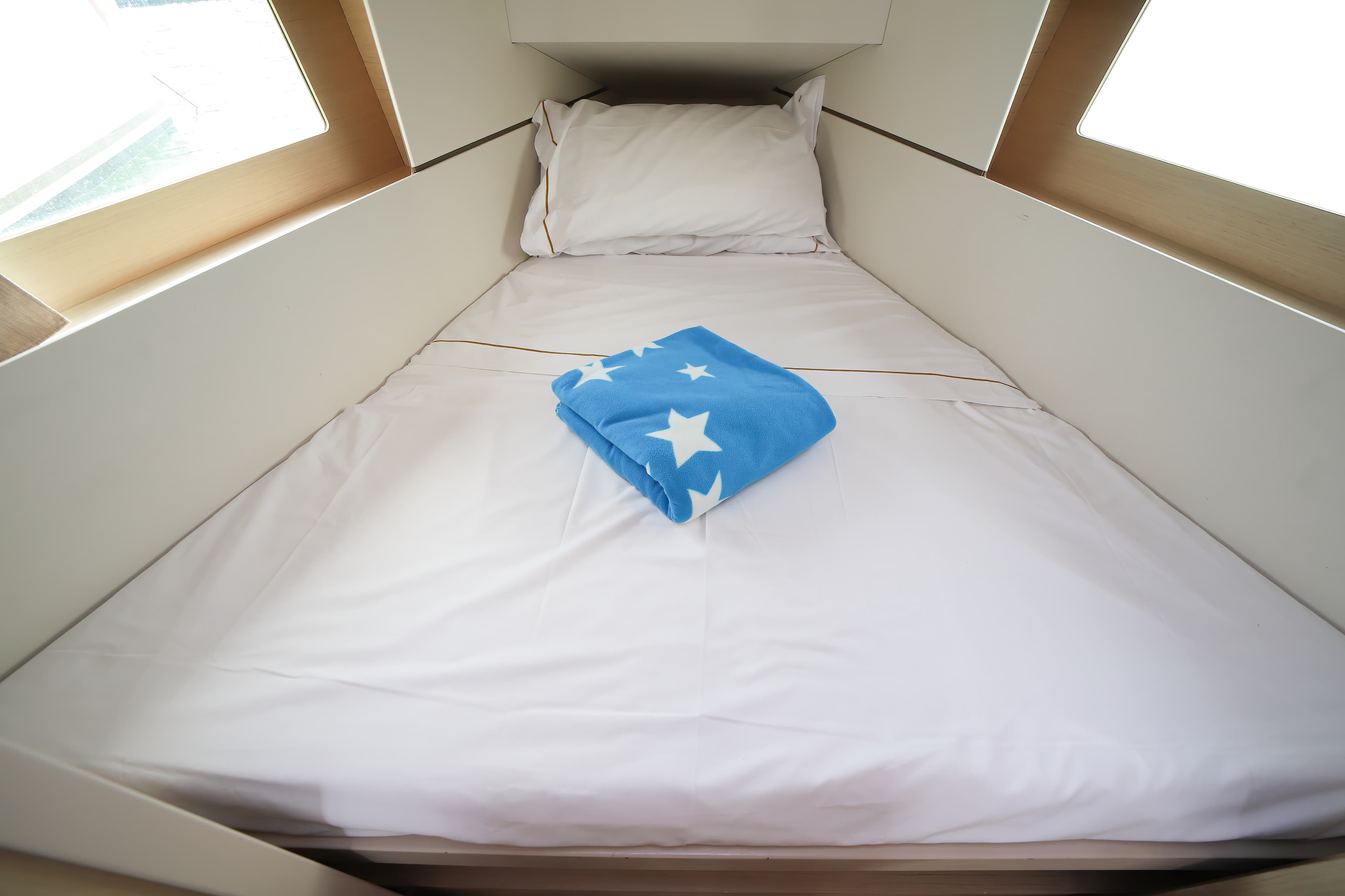 Oceanis 35.1 - photo 8