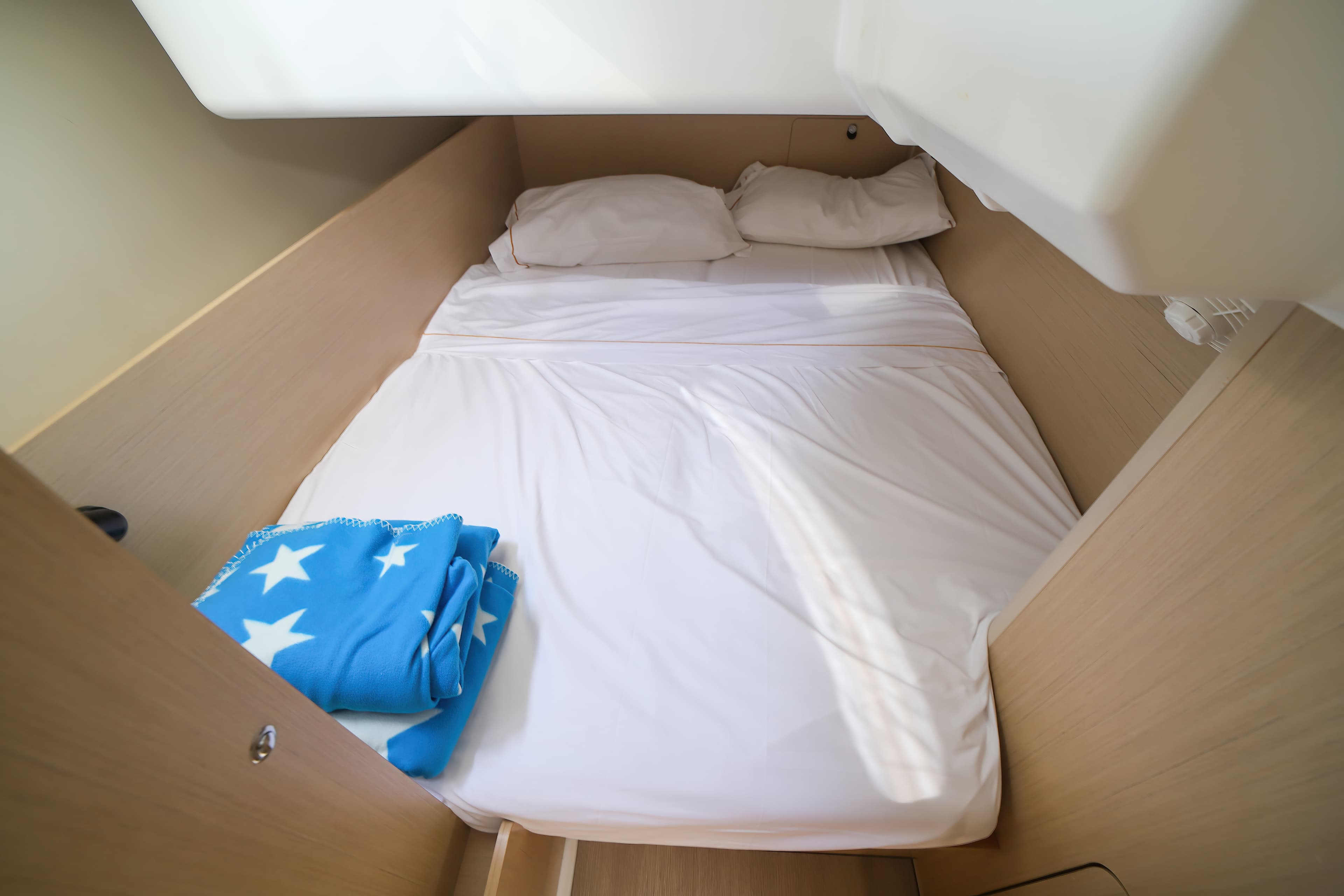 Oceanis 35.1 - photo 9