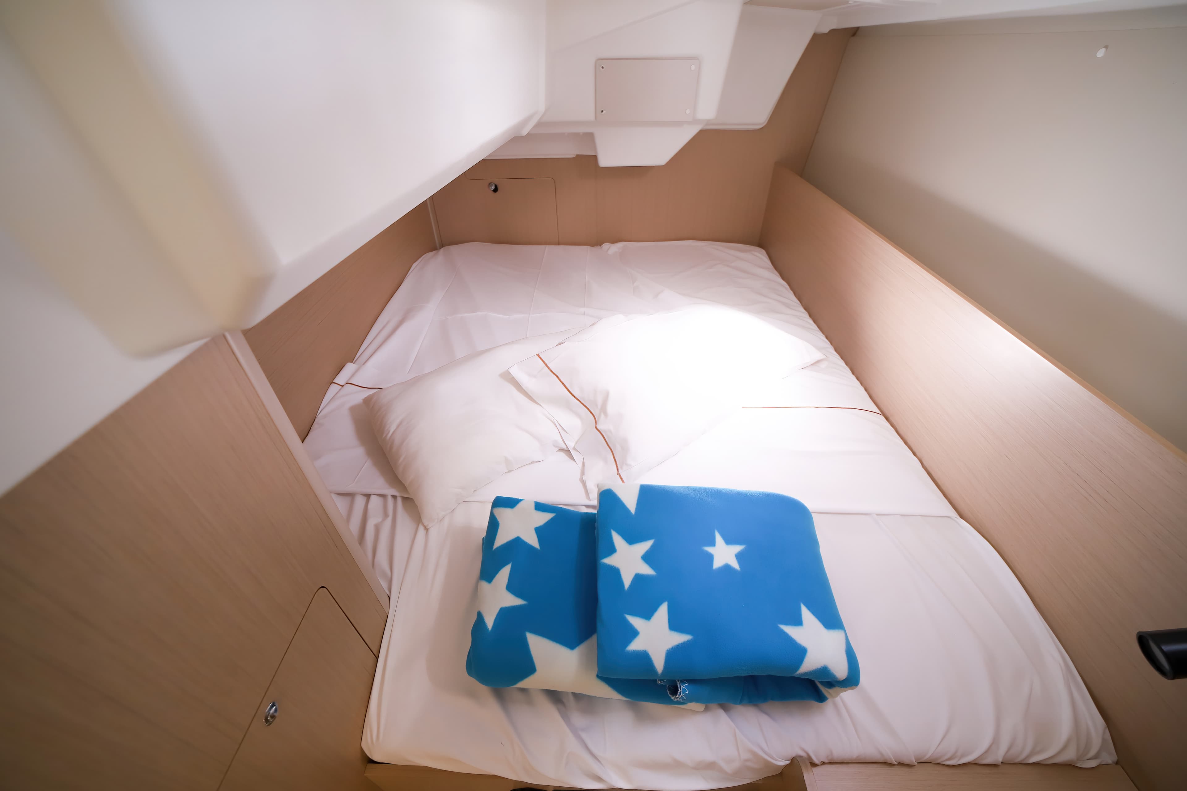 Oceanis 35.1 - photo 20