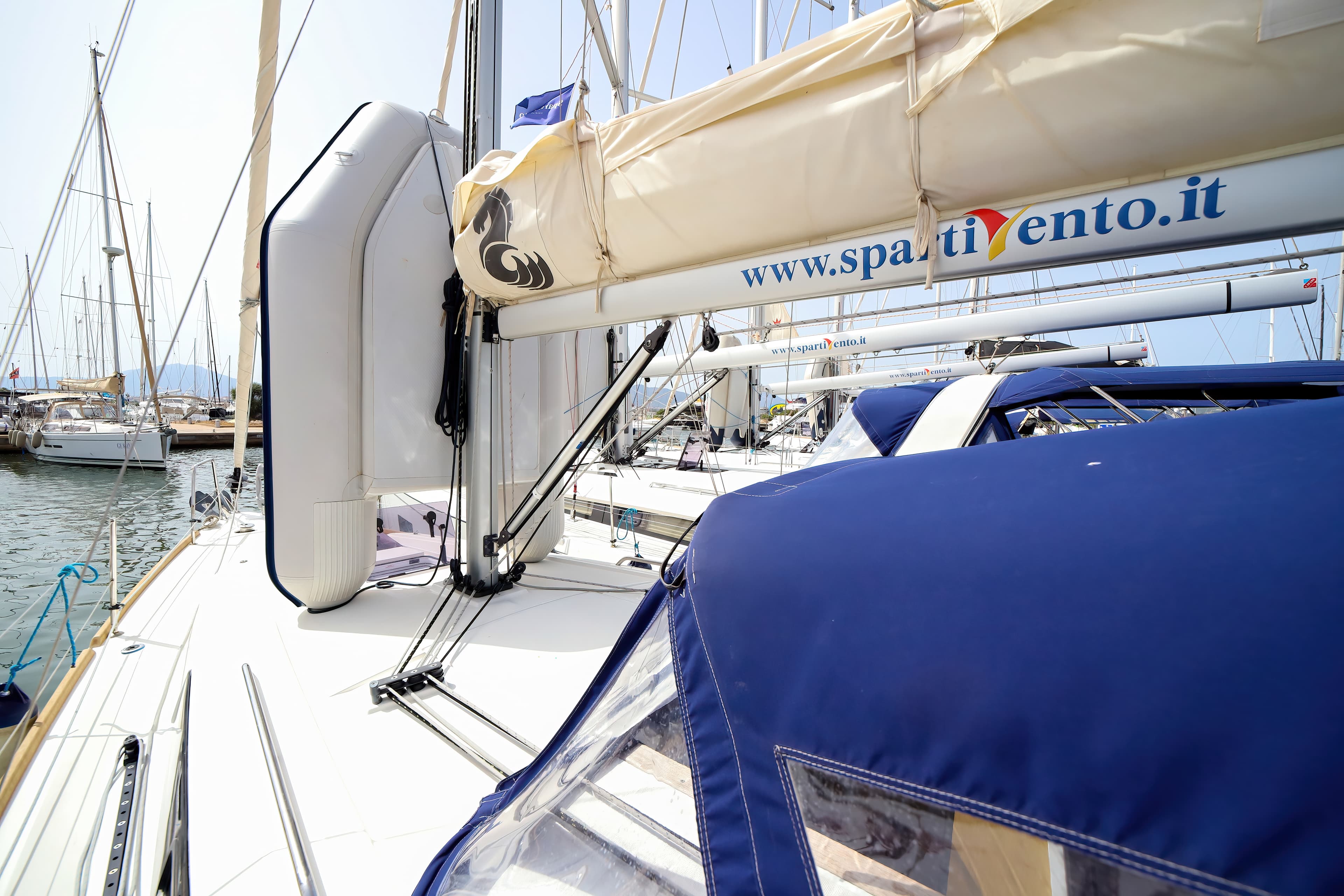 Oceanis 35.1 - photo 11