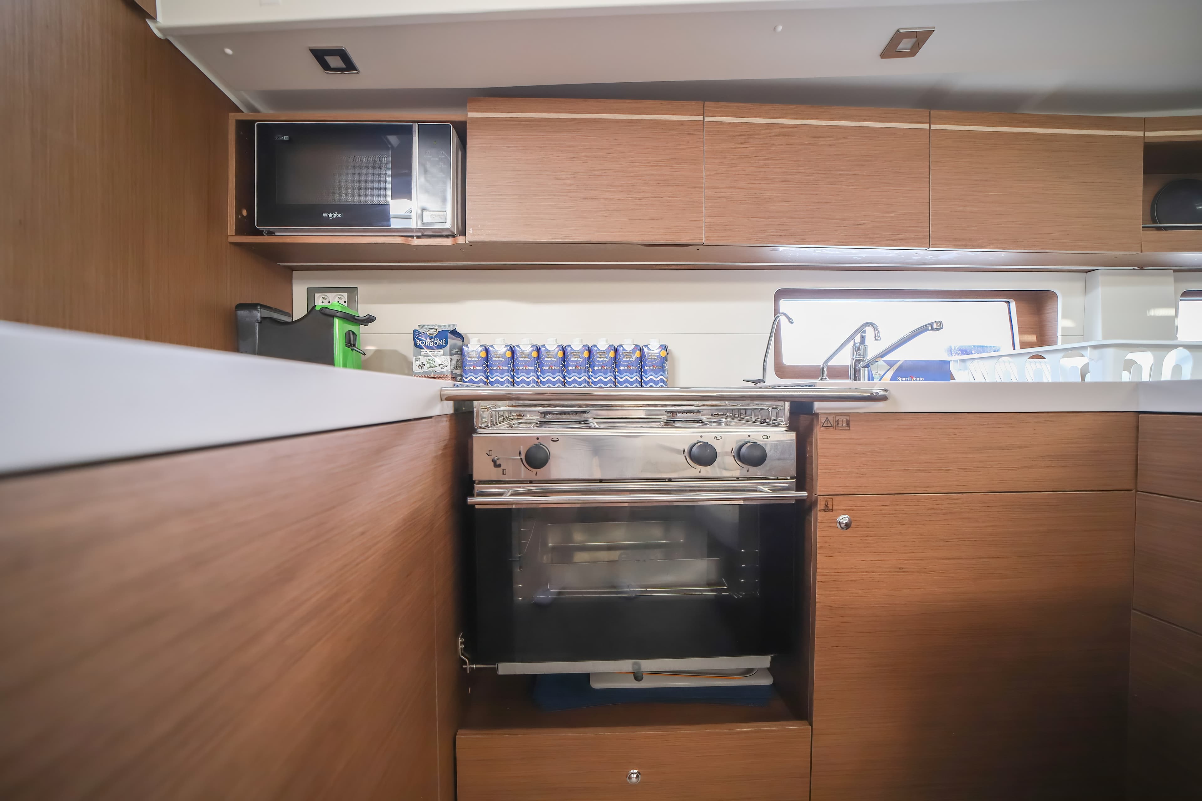 Oceanis 51.1 - photo 7