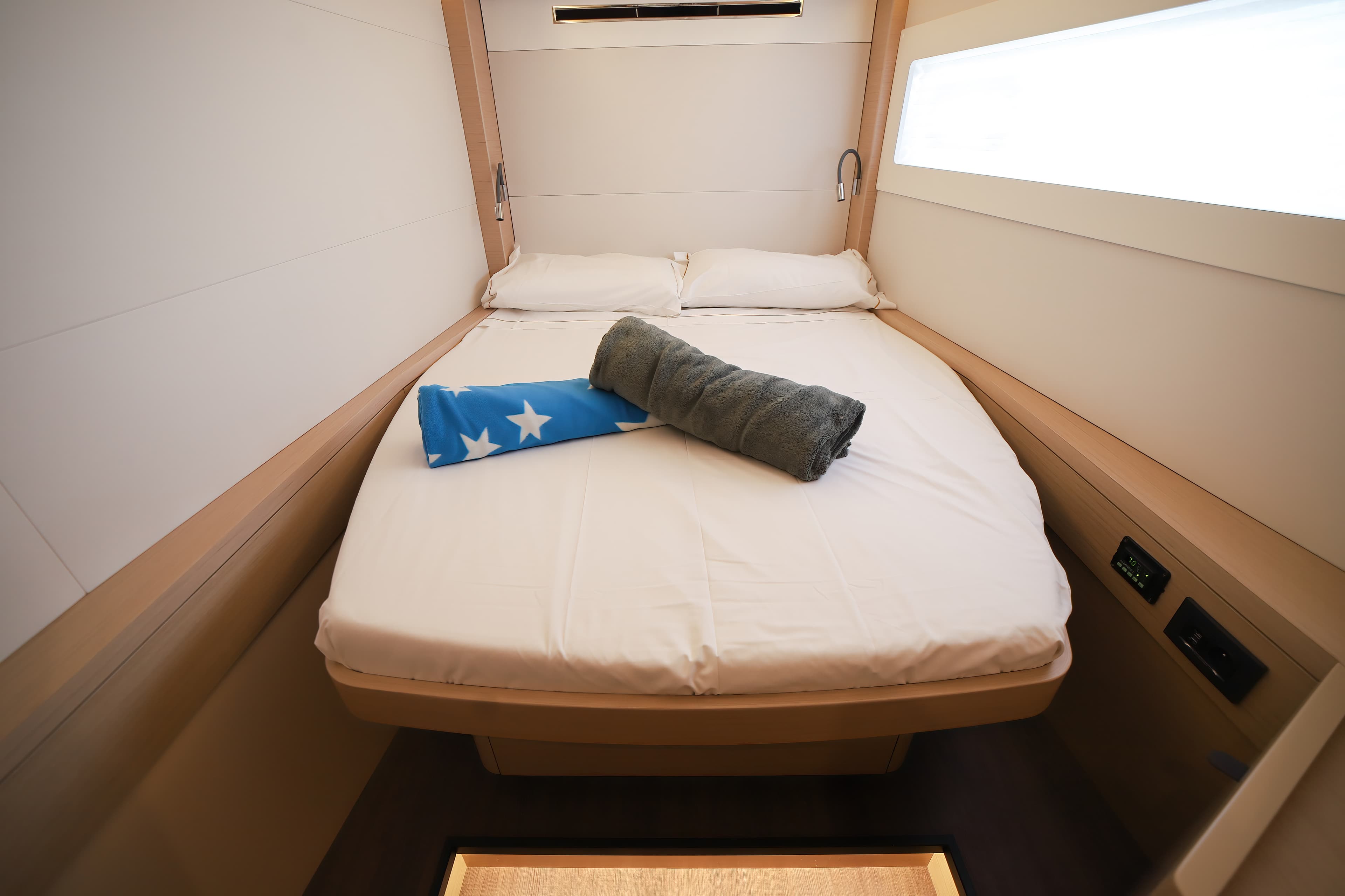 Lagoon 46  - photo 12