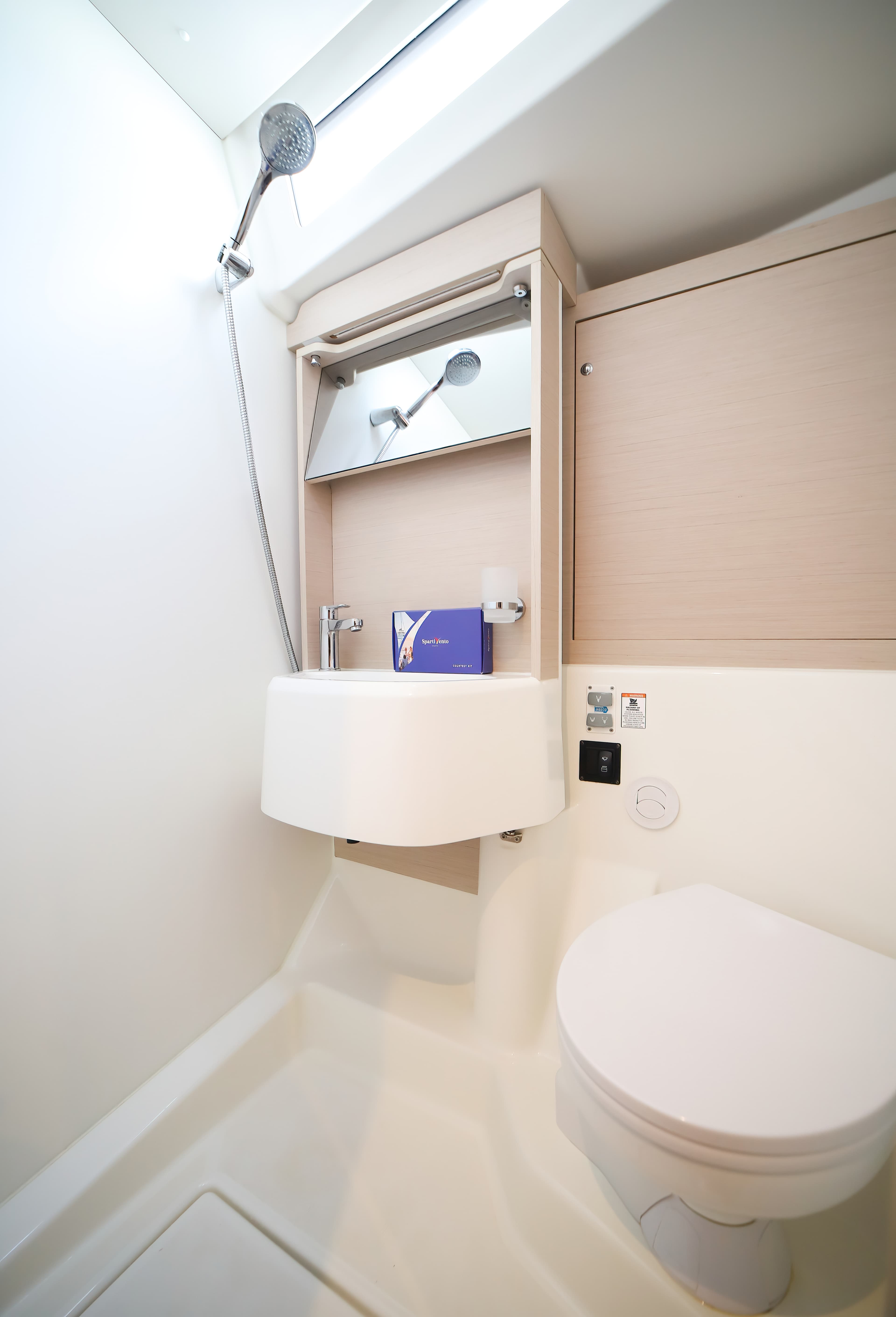 Oceanis 51.1 - photo 9