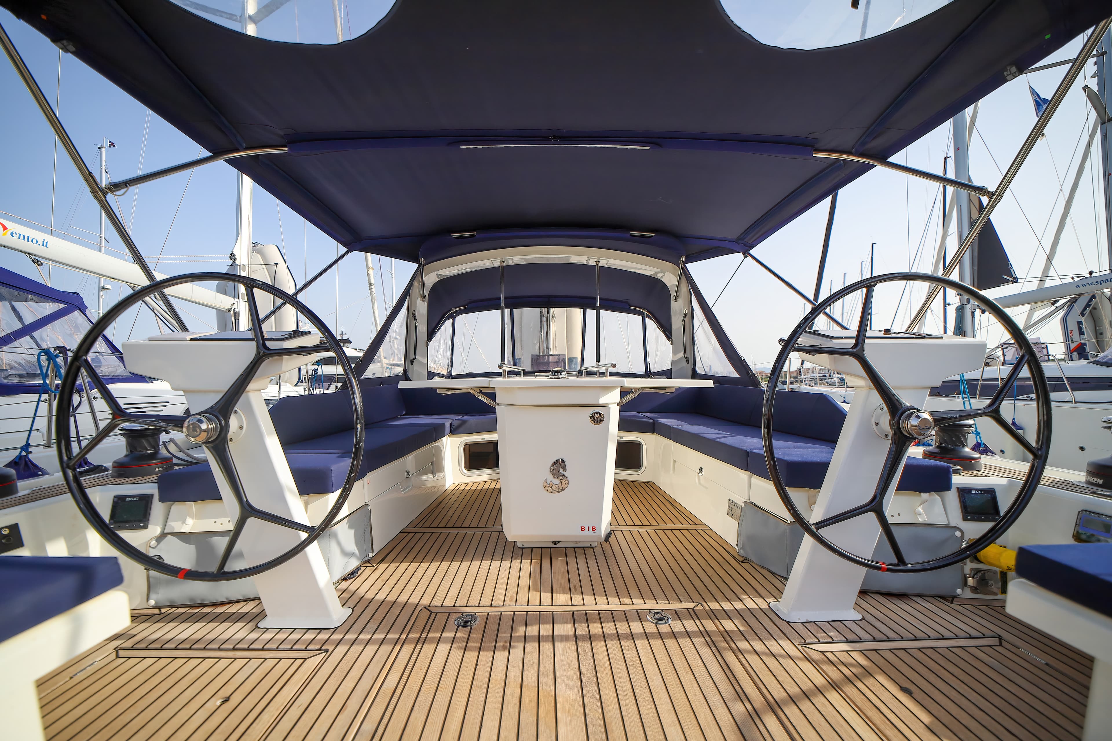 Oceanis 51.1 - photo 24