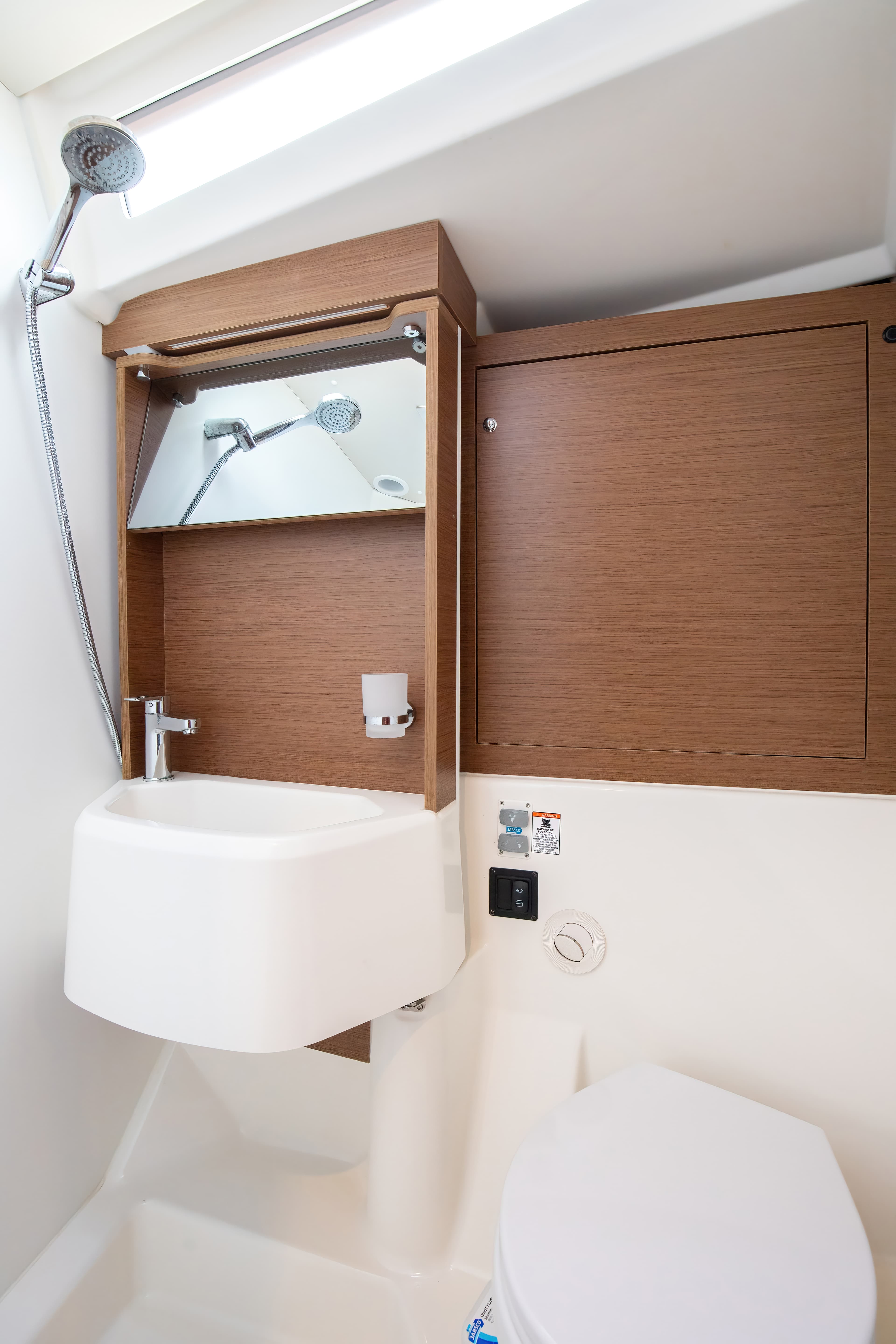 Oceanis 51.1 - photo 21