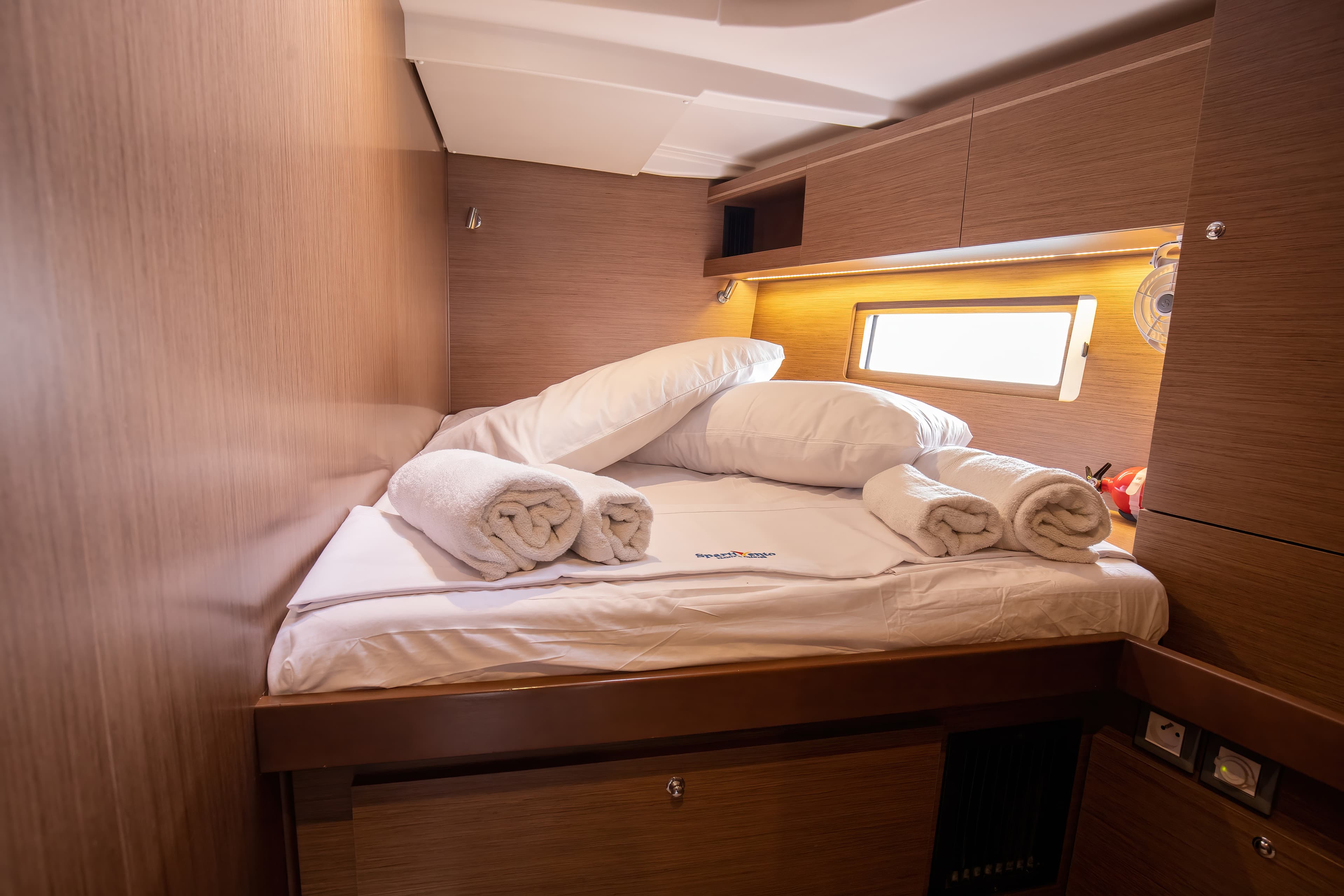 Oceanis 51.1 - photo 23