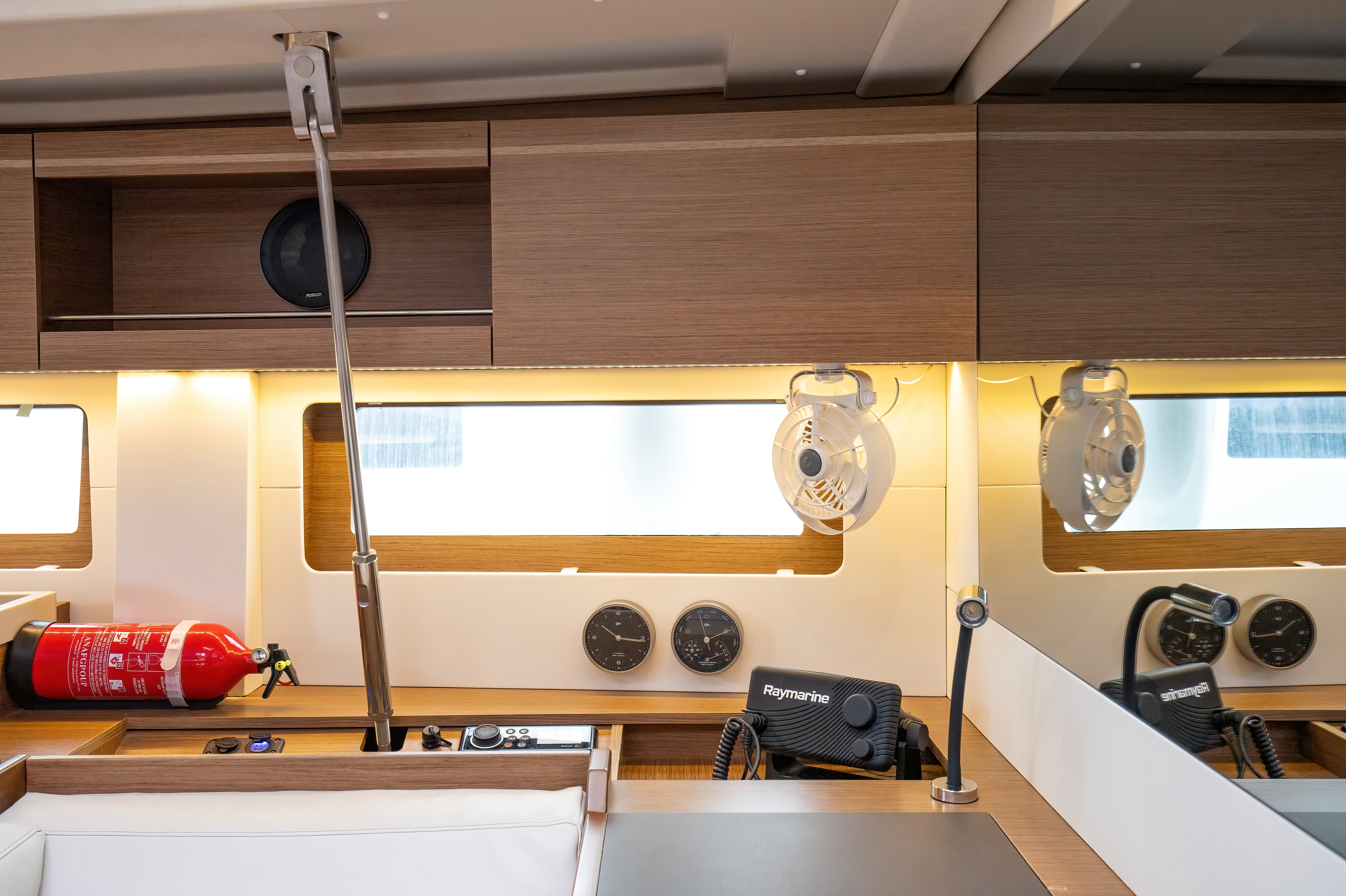 Oceanis 51.1 - photo 34