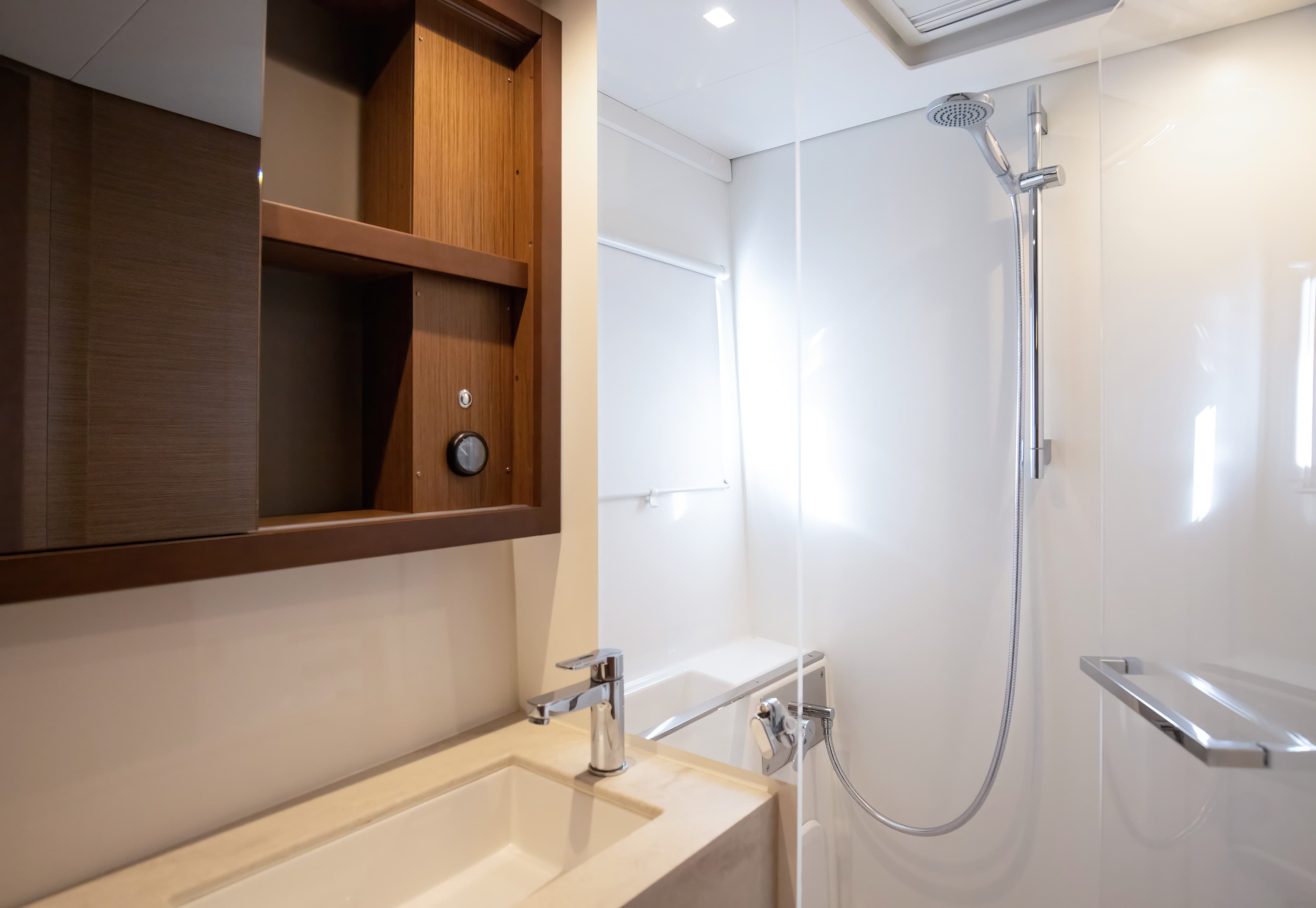 Lagoon 46  - photo 19