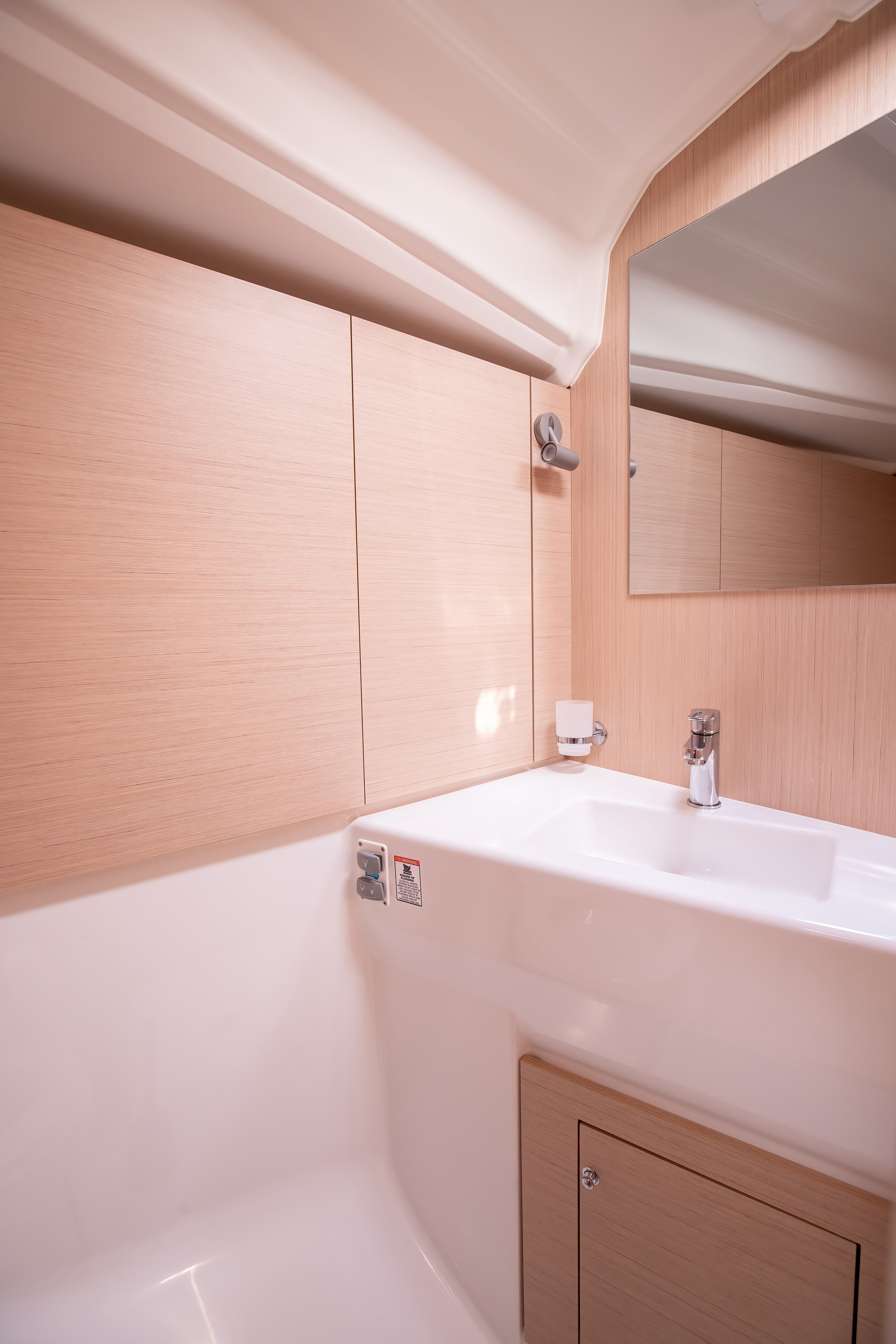 Oceanis 40.1 - photo 12