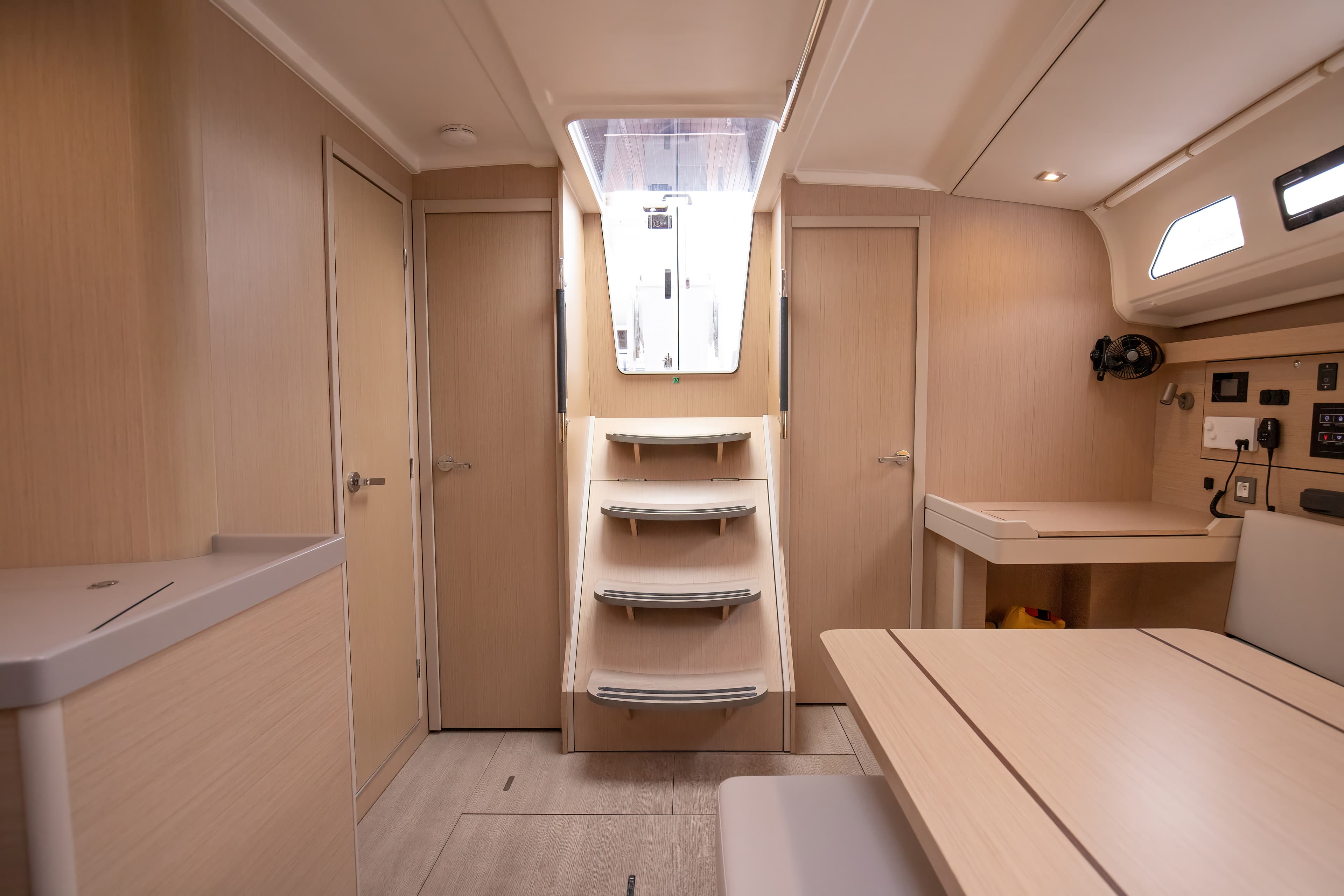 Oceanis 40.1 - photo 26