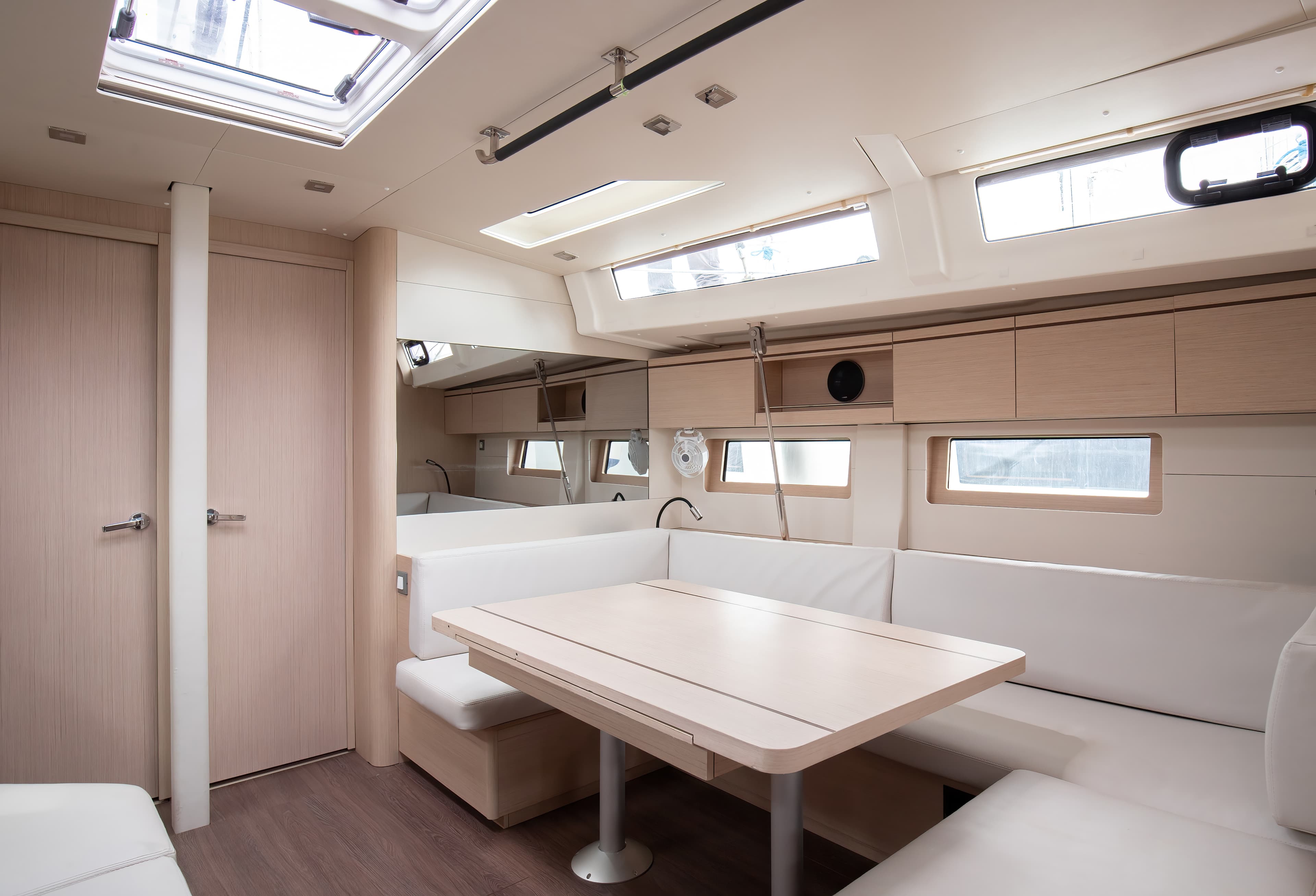 Oceanis 51.1 - photo 26