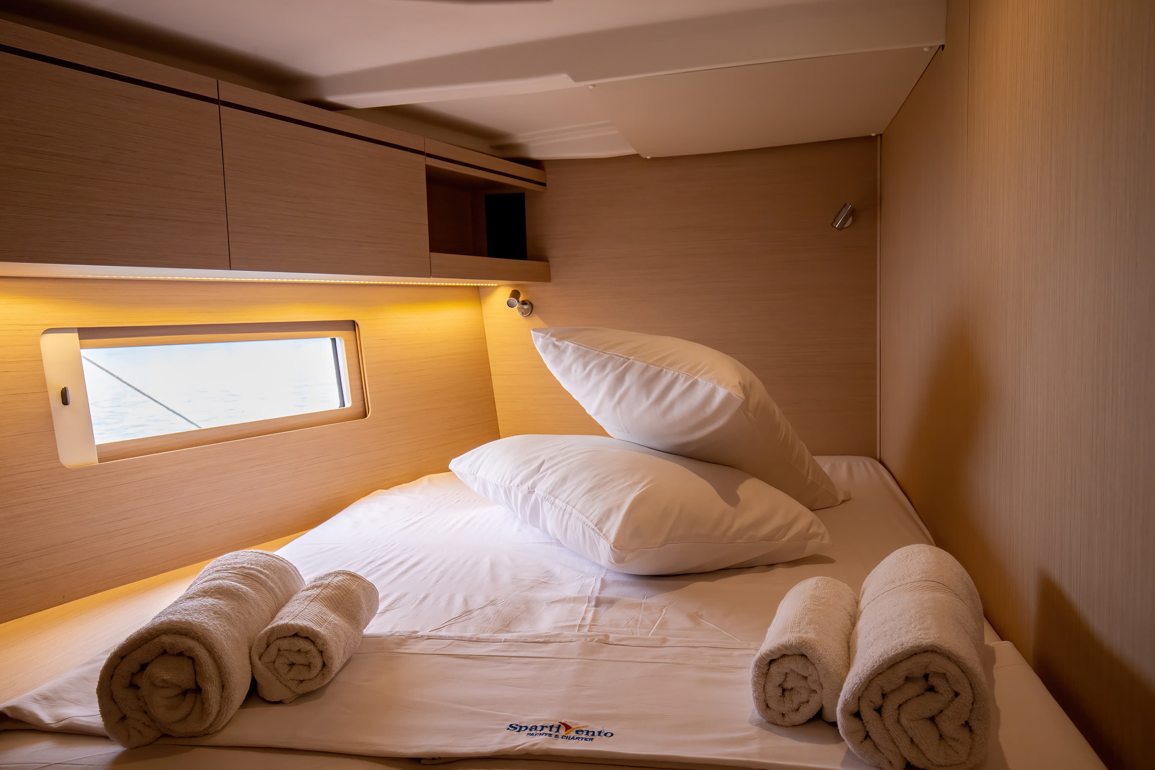 Oceanis 51.1 - photo 28