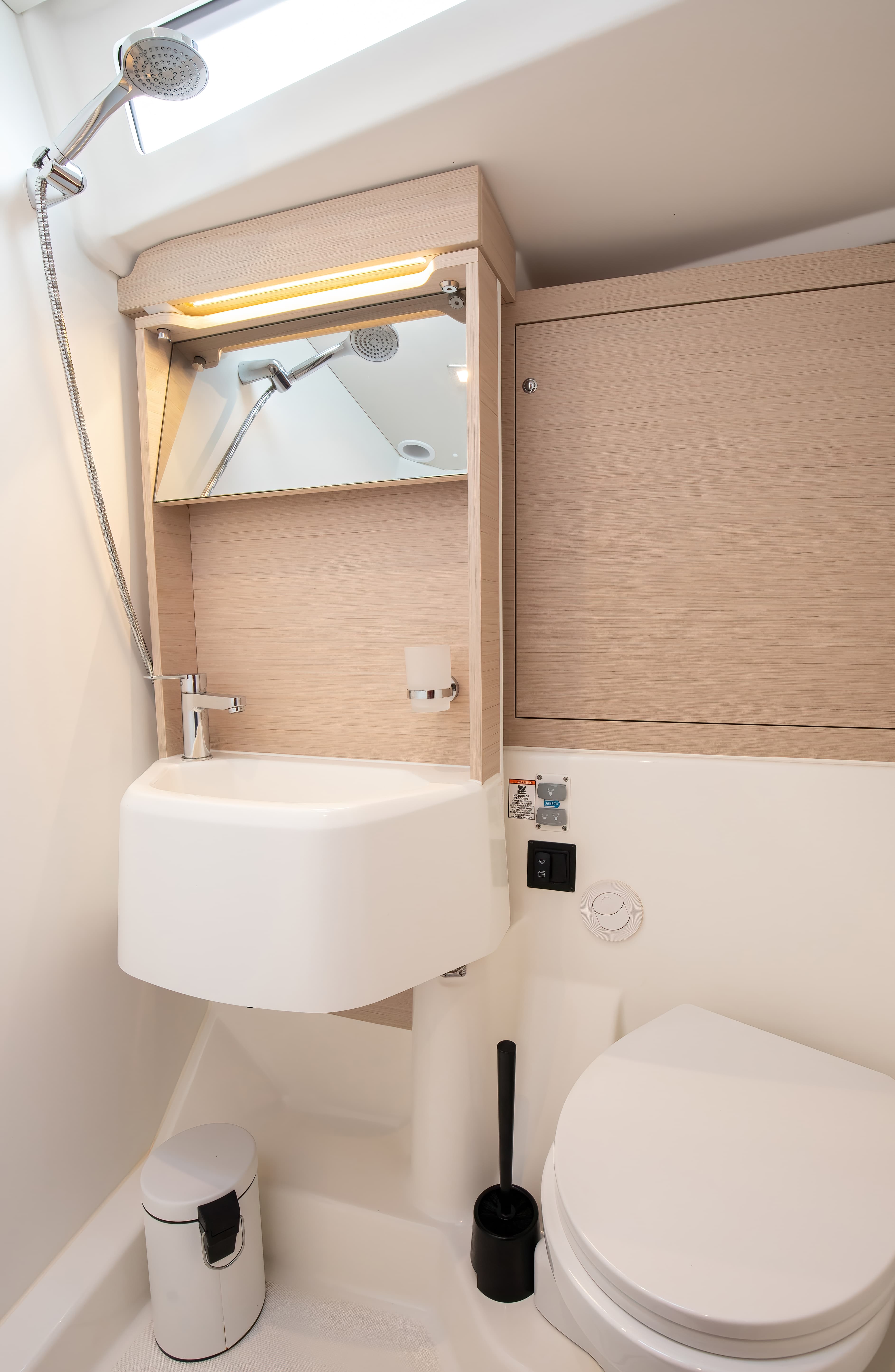 Oceanis 51.1 - photo 10