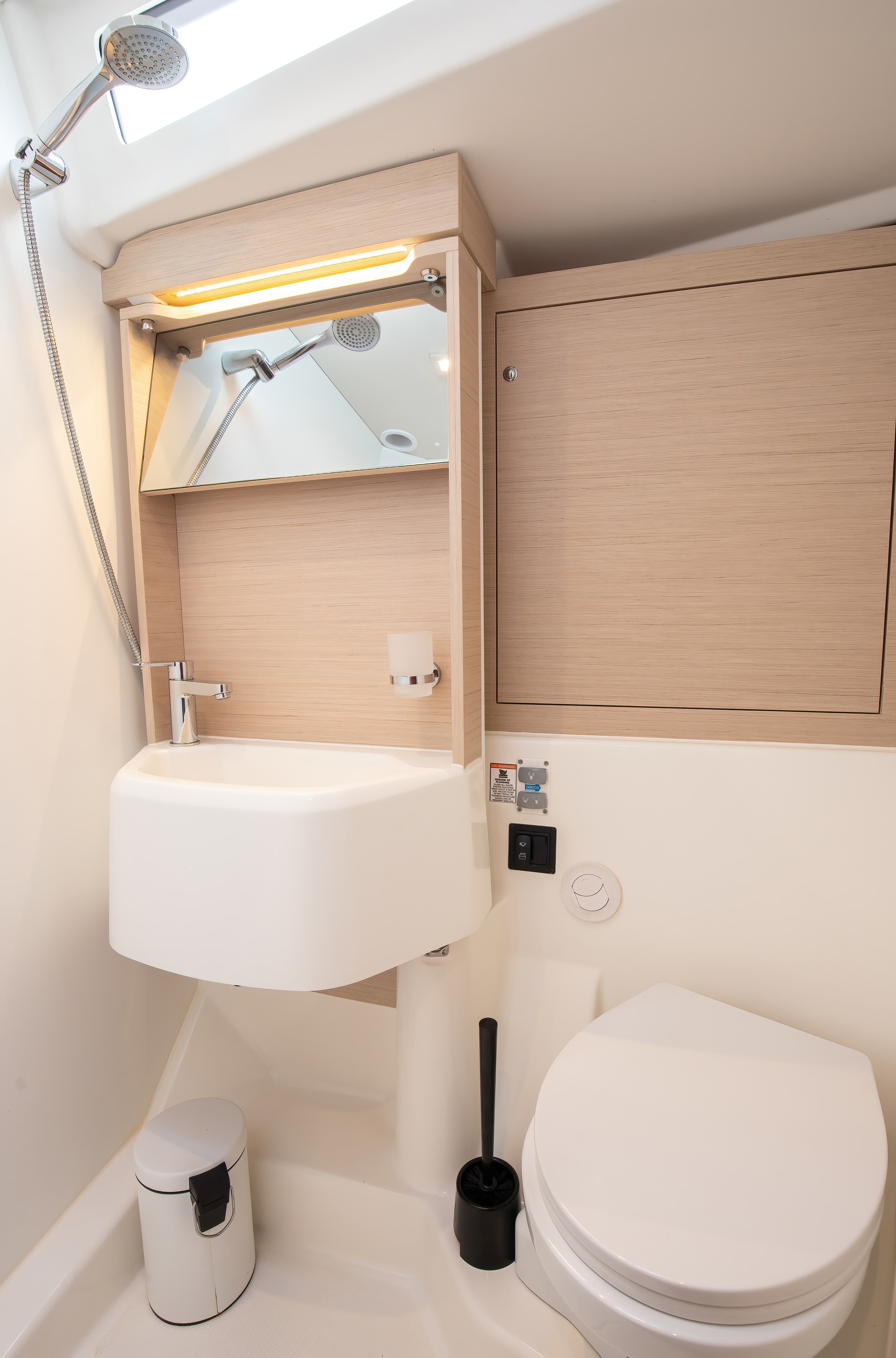 Oceanis 51.1 - photo 37