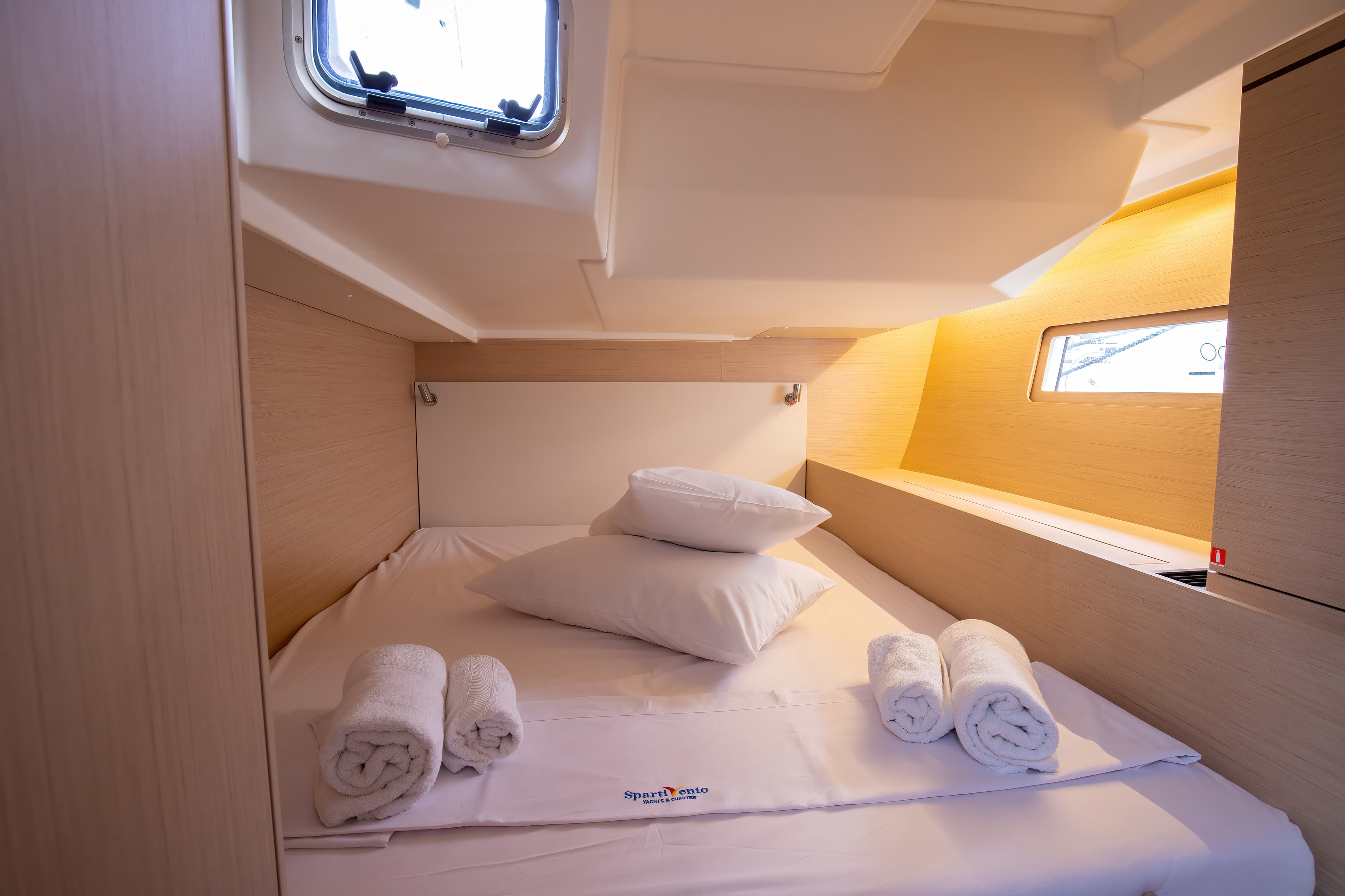 Oceanis 51.1 - photo 17