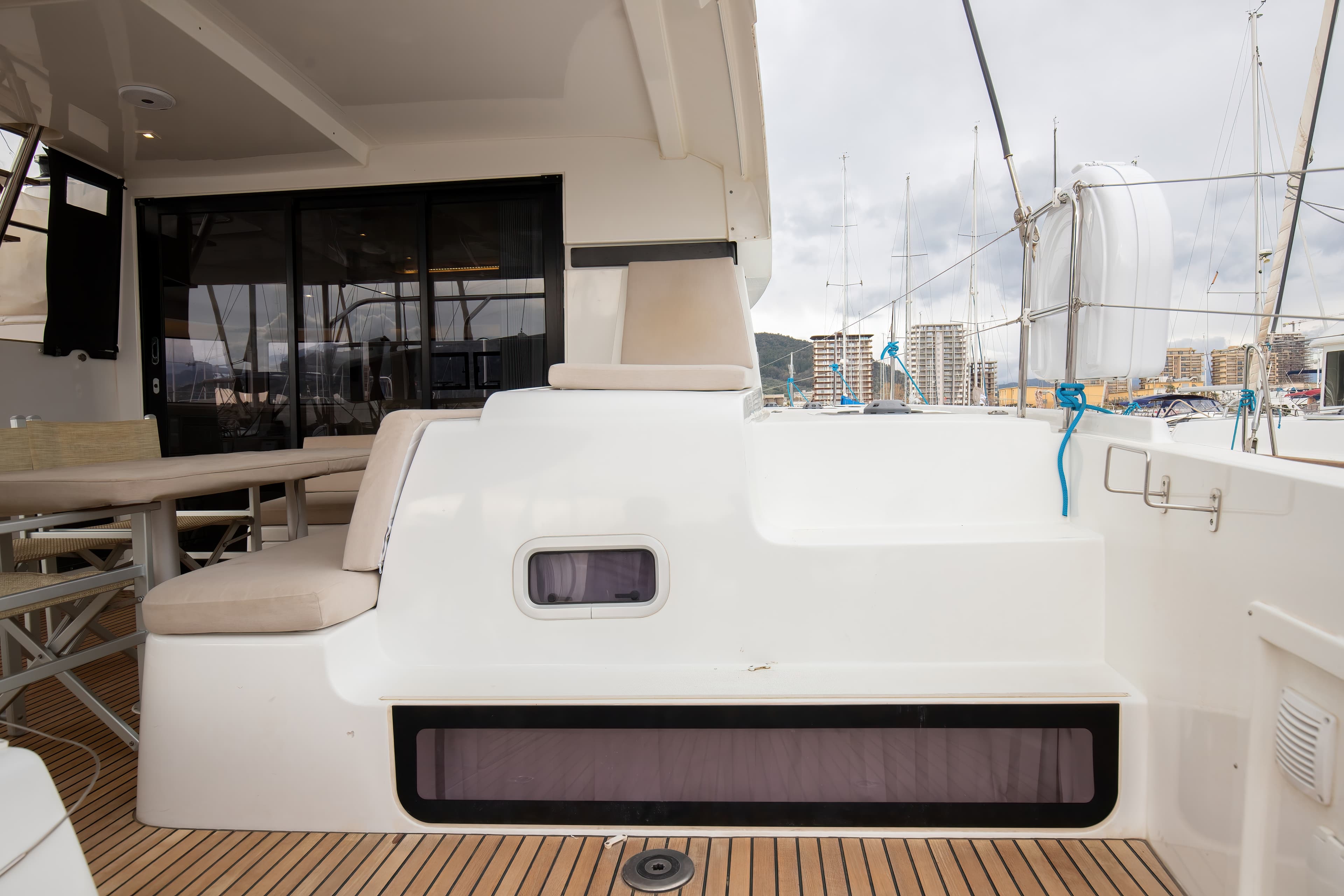 Lagoon 42 - photo 14