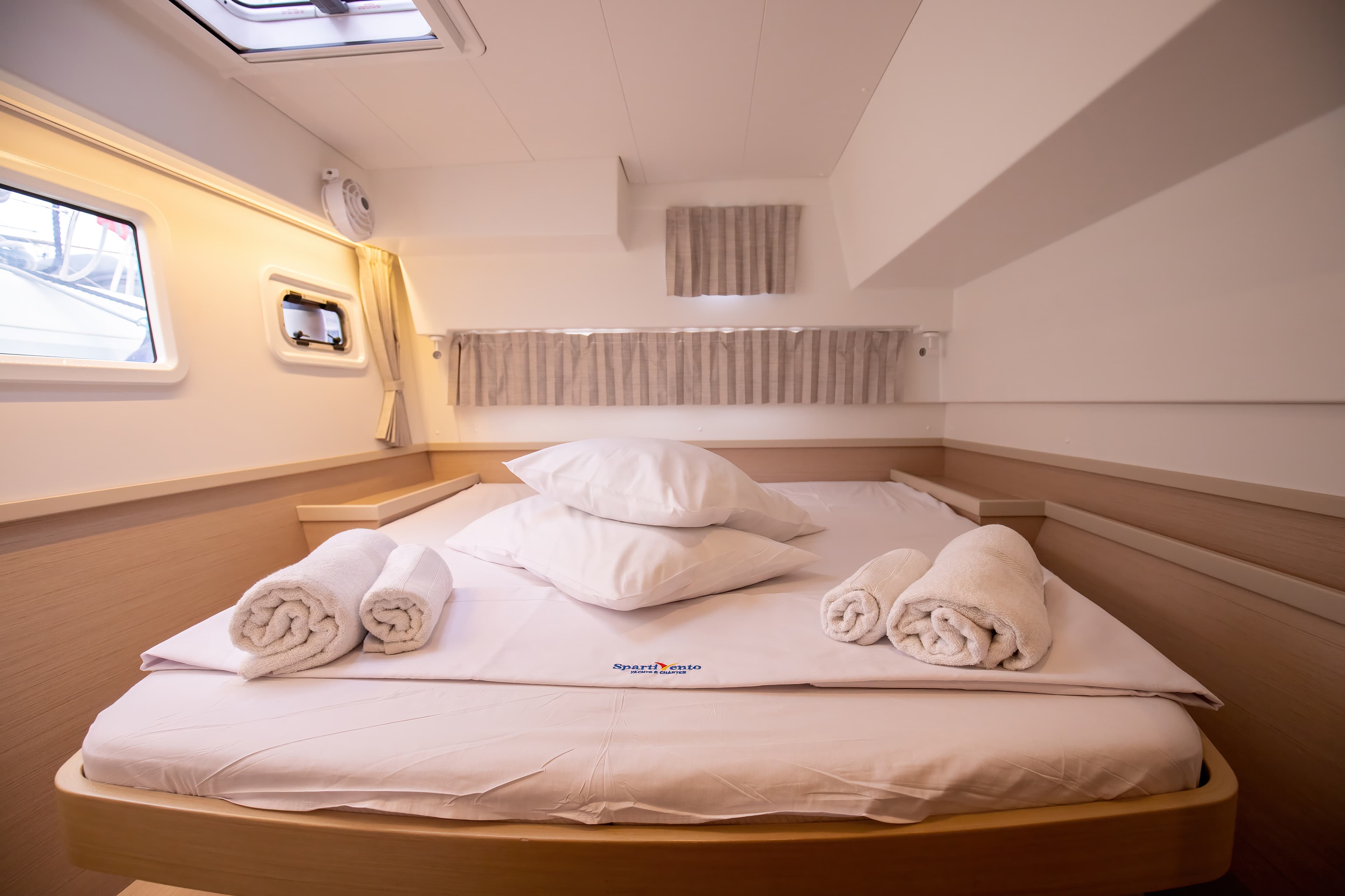 Lagoon 42 - photo 18