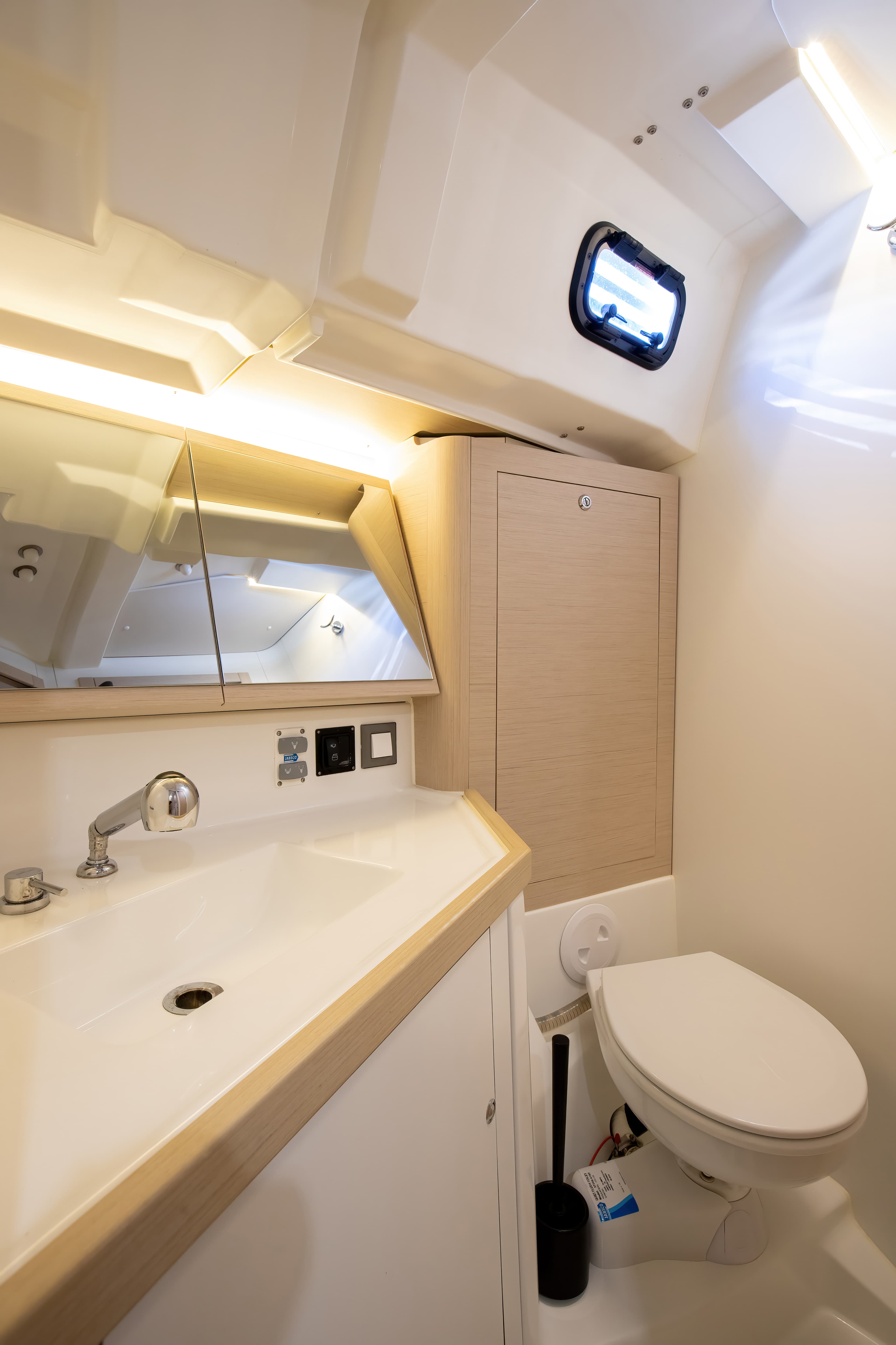 Oceanis 46.1 - photo 22