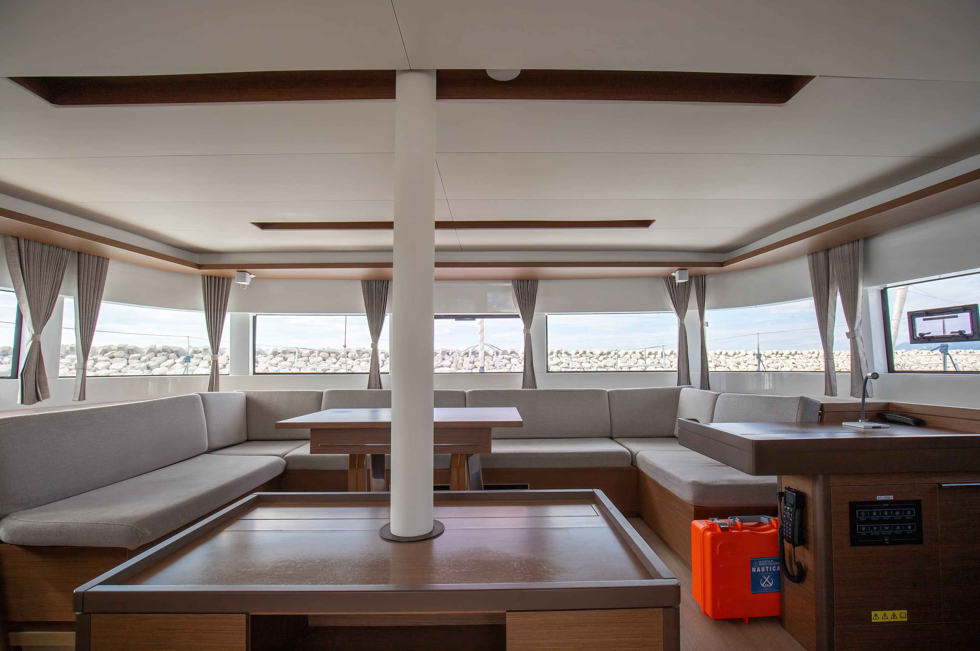 Lagoon 50 - photo 24