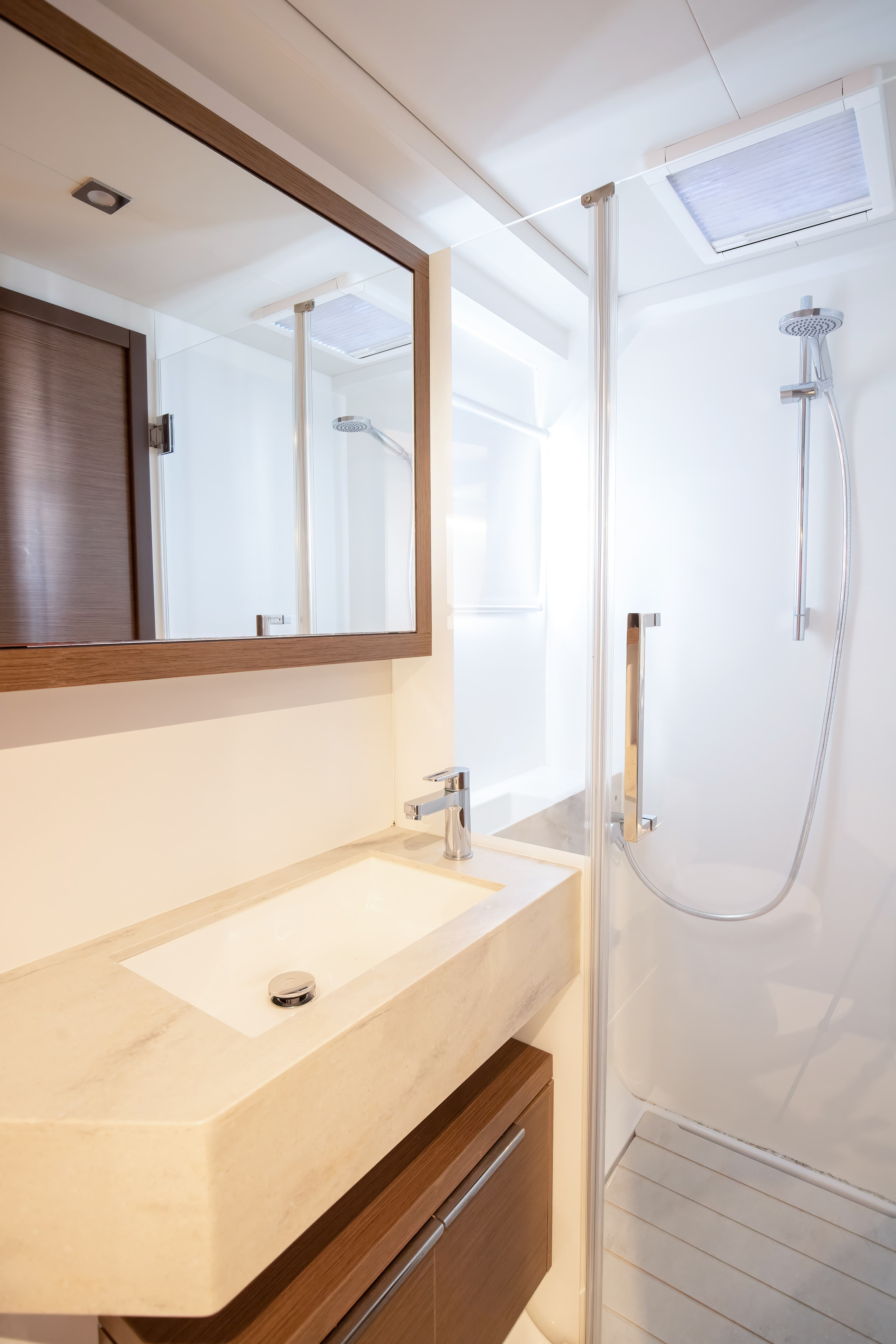 Lagoon 50 - photo 35