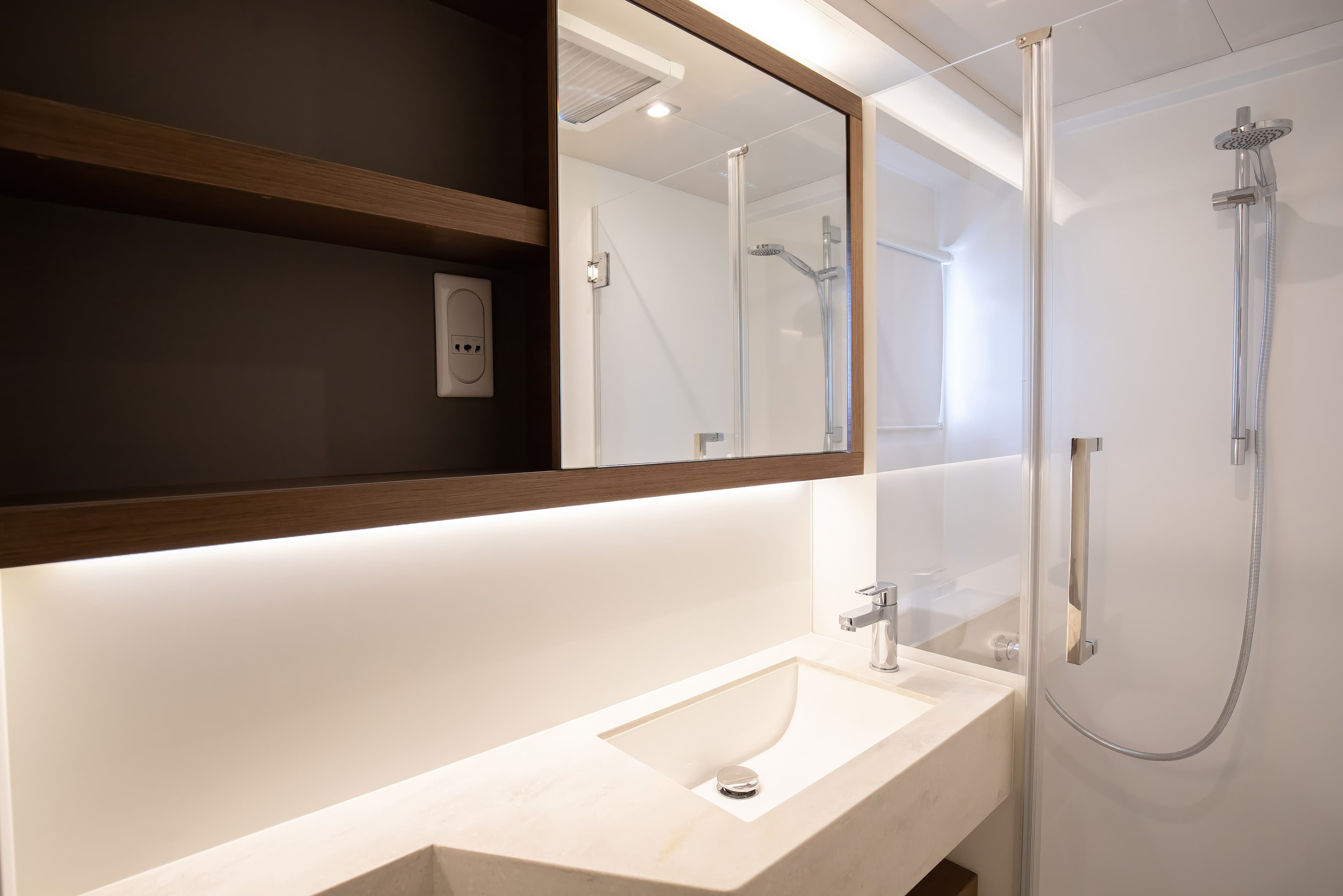 Lagoon 50 - photo 17