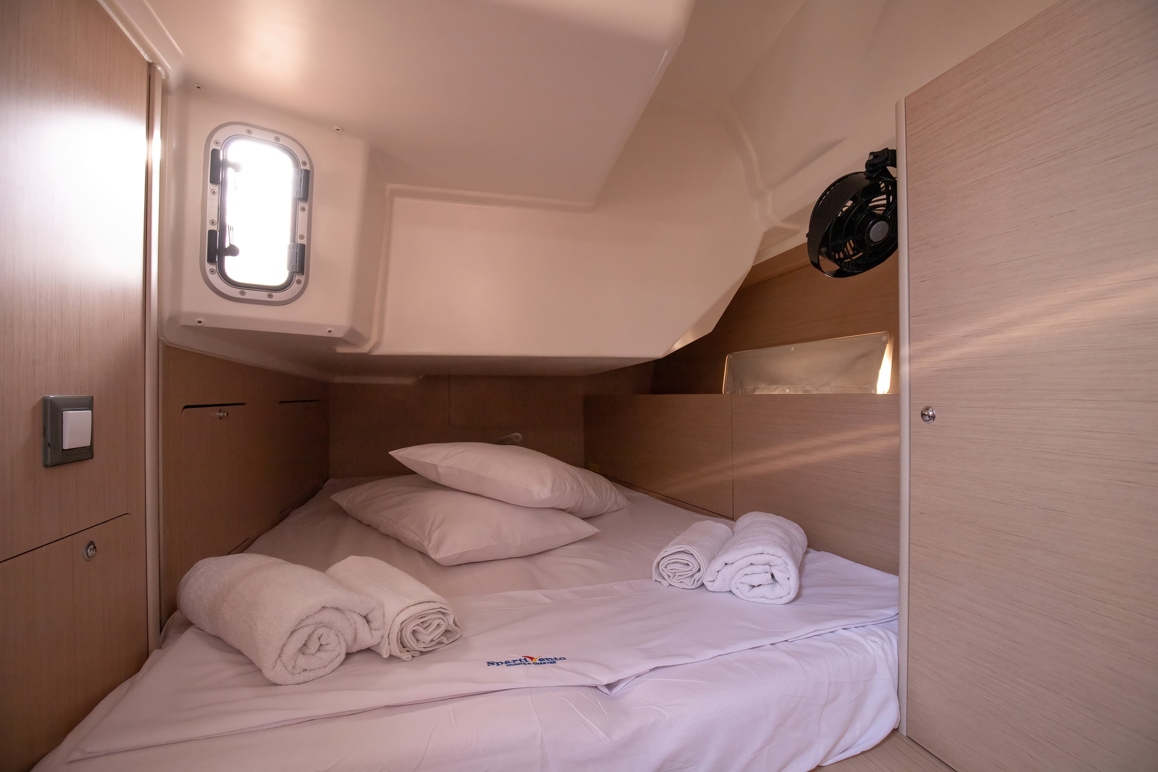 Oceanis 40.1 - photo 28