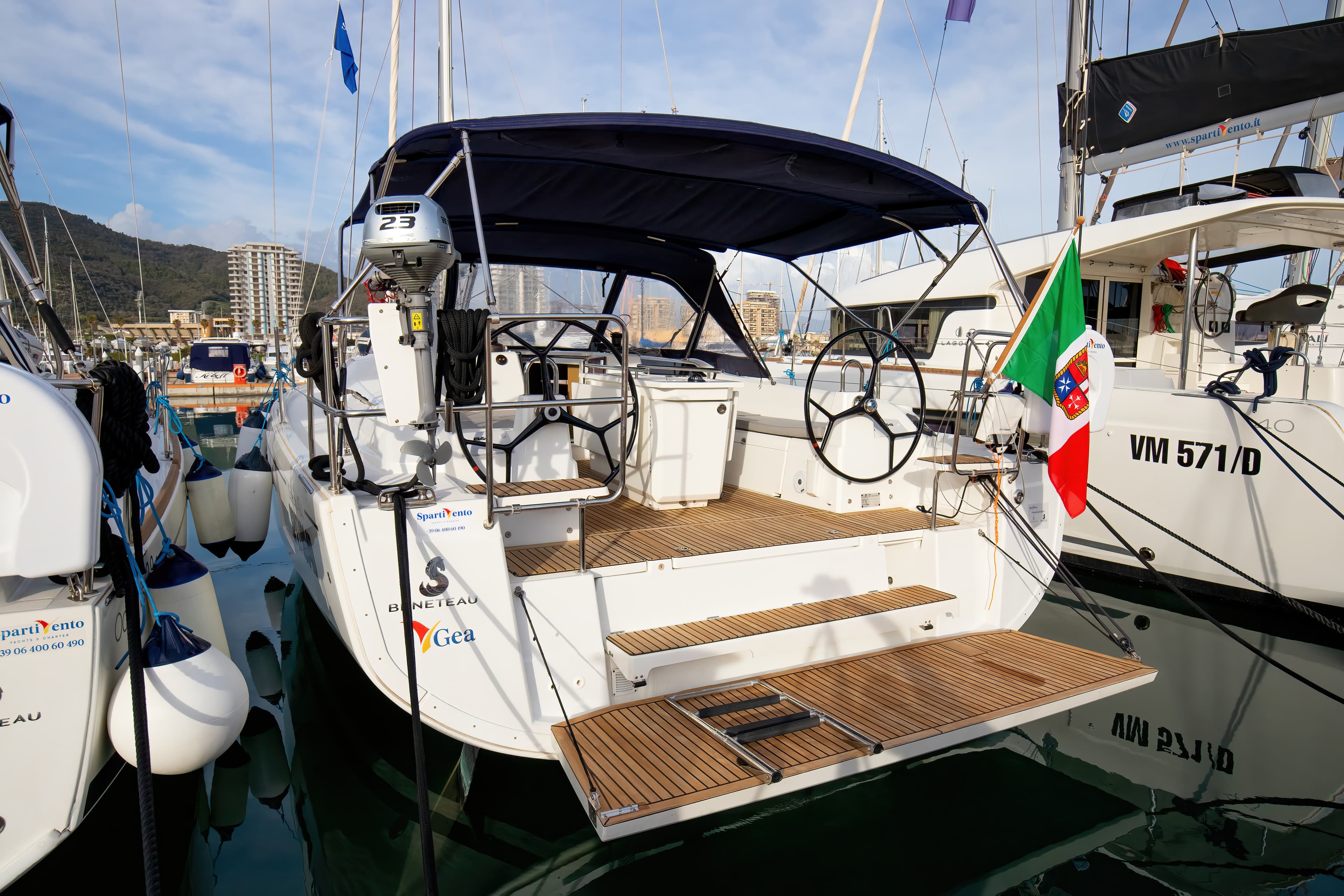 Oceanis 40.1 - photo 8