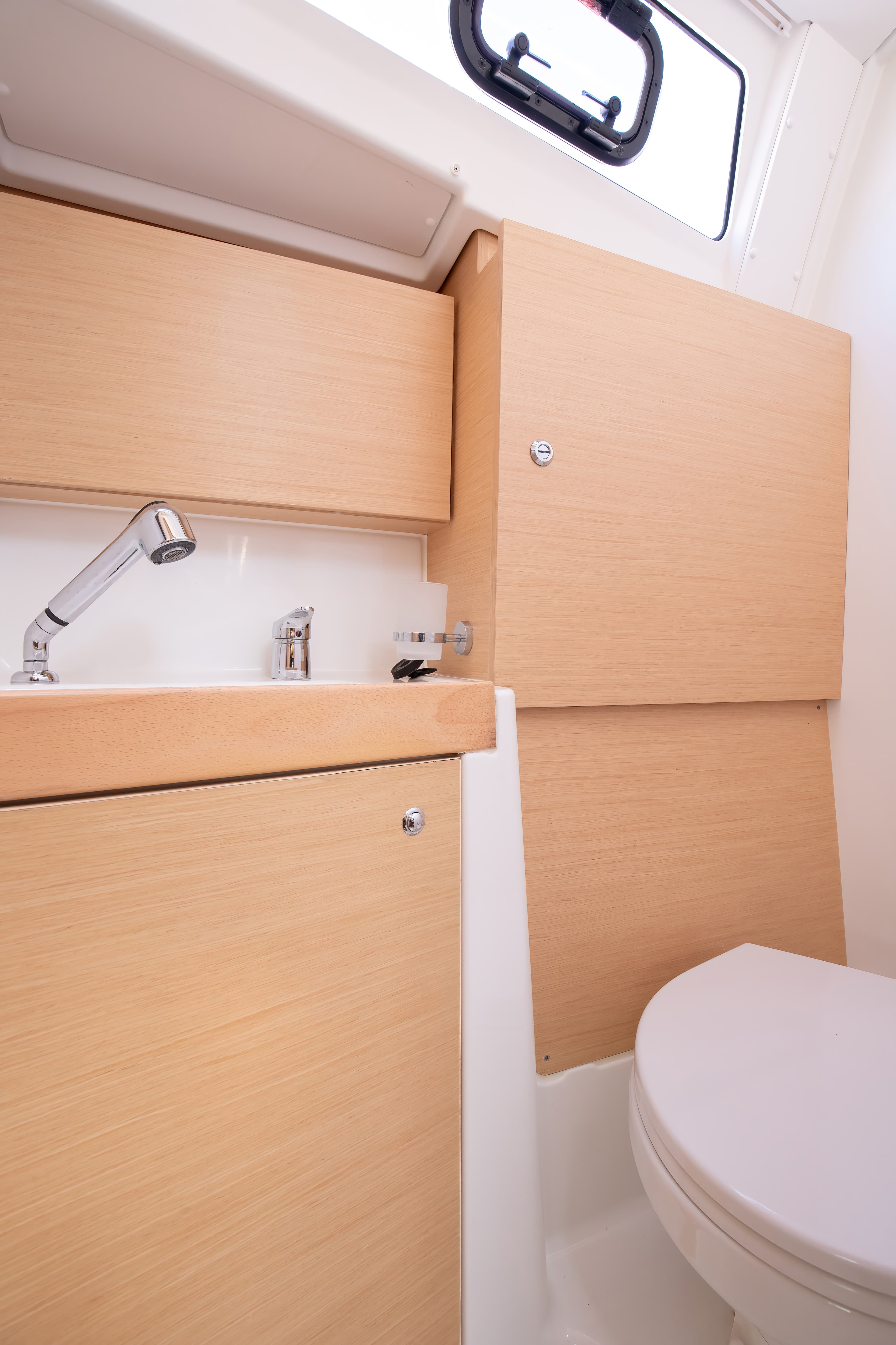 Oceanis 35.1 - photo 17